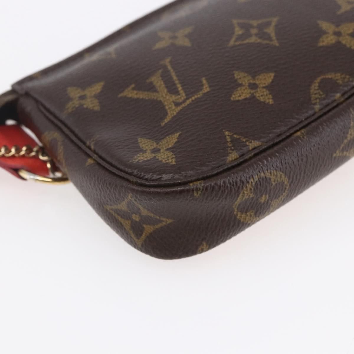 Louis Vuitton Louis Vuitton Pochette Accessoires Limited Edition Christmas Animation Monogram Canvas Size ONE SIZE - 12 Thumbnail