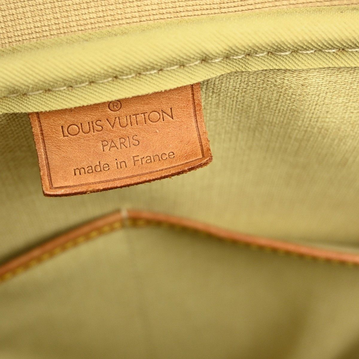 Louis Vuitton Louis Vuitton Deauville Handbag Monogram Canvas Size ONE SIZE - 4 Thumbnail