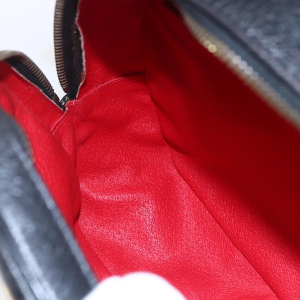 Celine Celine Vintage Triomphe Shoulder Bag Leather Size ONE SIZE - 21 Thumbnail