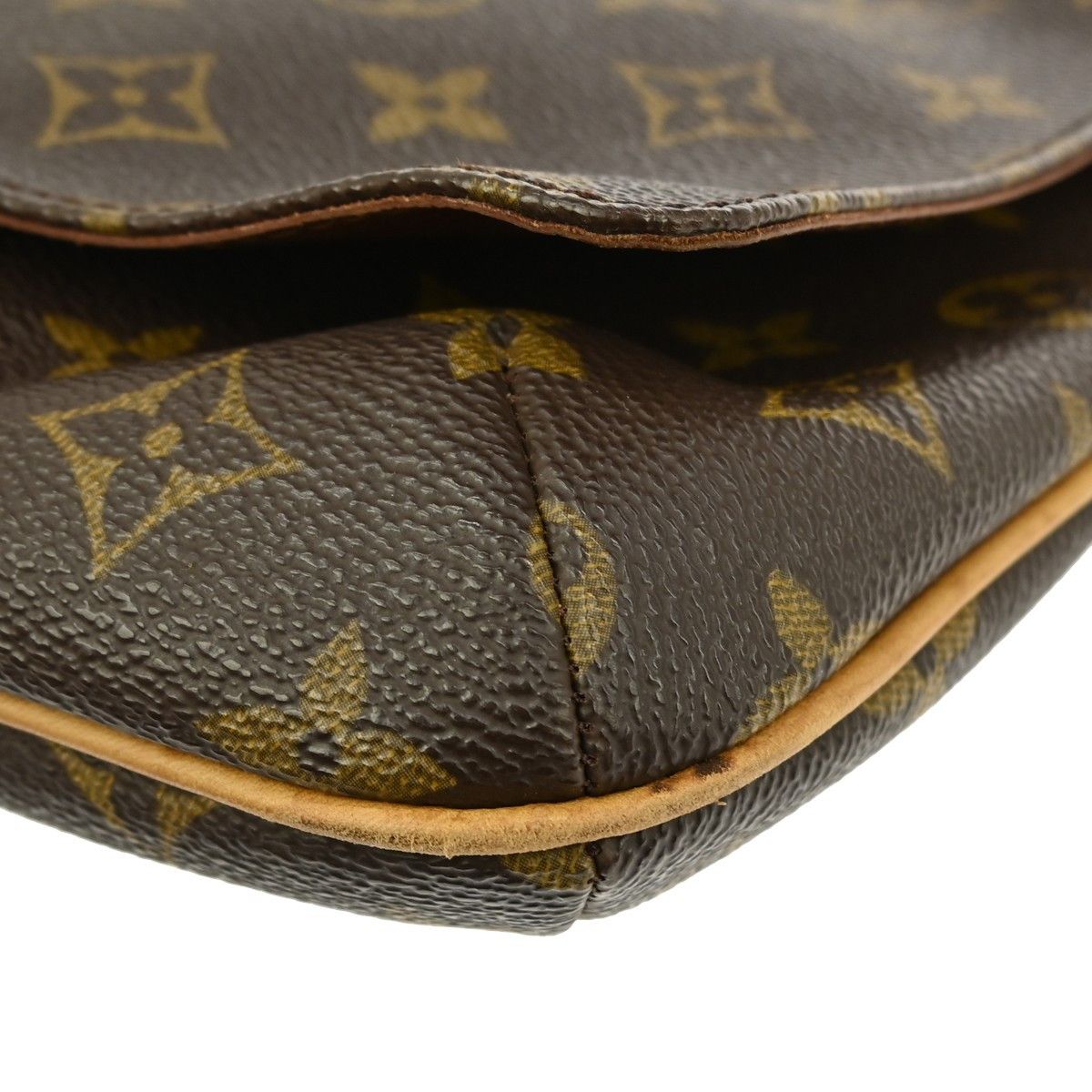 Louis Vuitton Louis Vuitton Musette Tango Handbag Monogram Canvas Size ONE SIZE - 7 Thumbnail