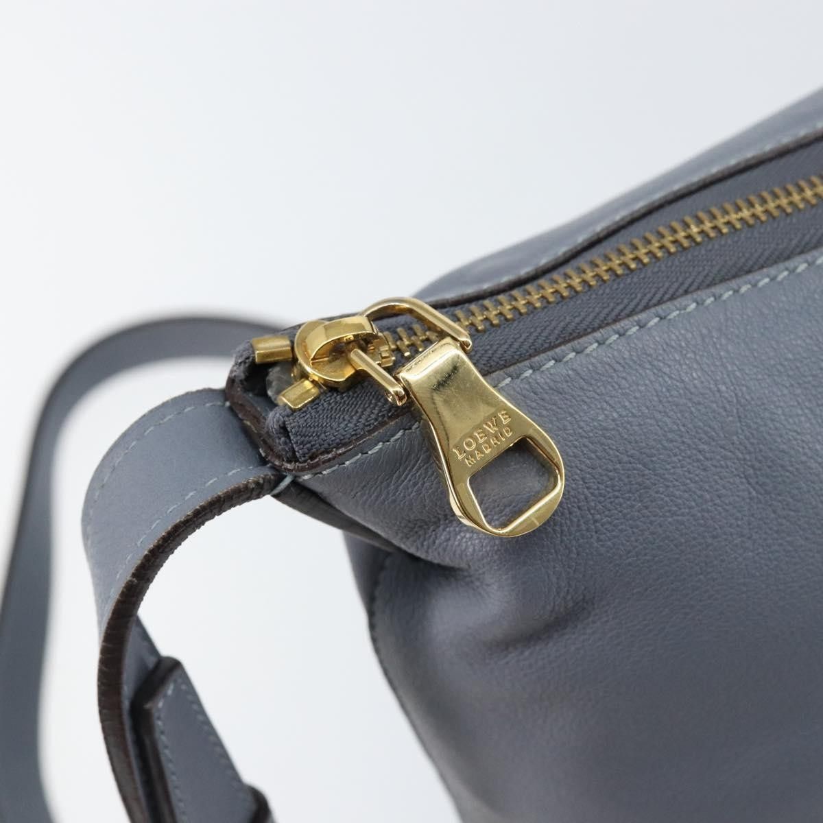 Loewe Loewe Anagram Shoulder Bag Leather Size ONE SIZE - 13 Thumbnail