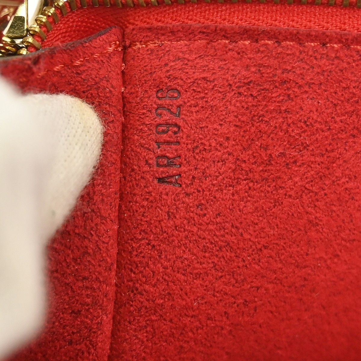 Louis Vuitton Louis Vuitton Pochette Accessoires Epi Leather Size ONE SIZE - 5 Thumbnail