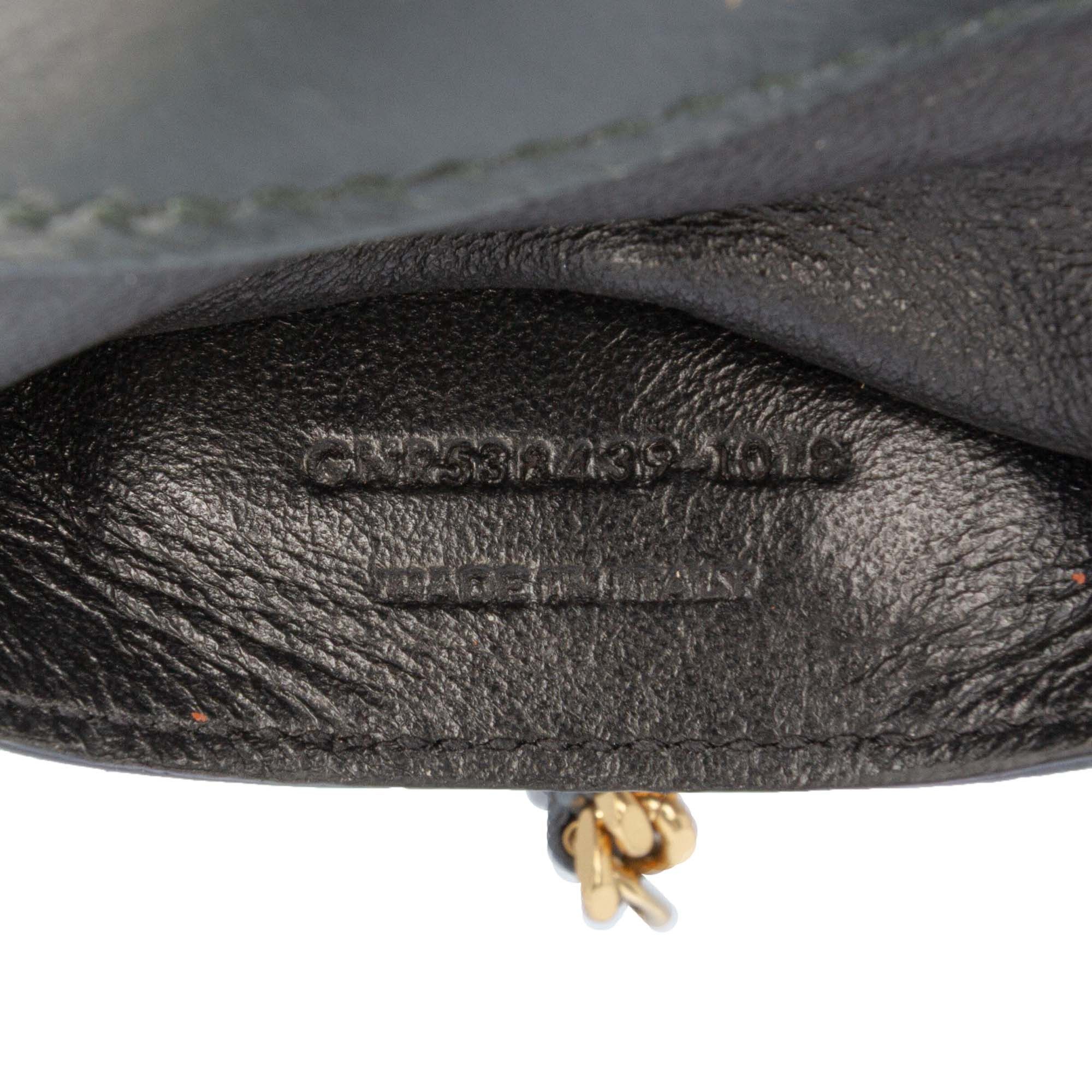 Yves Saint Laurent Yves Saint Laurent Small Lambskin Monogram Vicky Chain Bag Size ONE SIZE - 6 Thumbnail