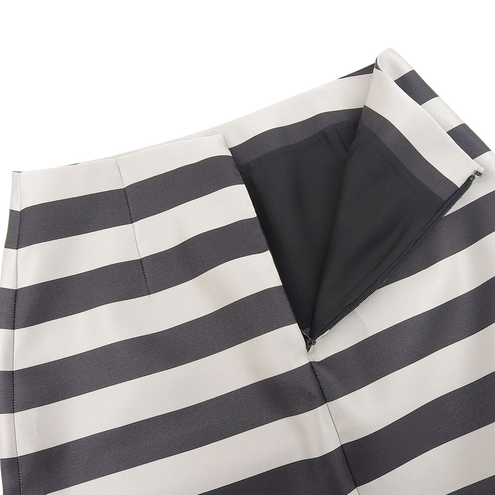 Louis Vuitton Louis Vuitton Louis Vuitton Satin Silk Skirt Others Skirts DUTY FREE for USA Size ONE SIZE - 4 Thumbnail