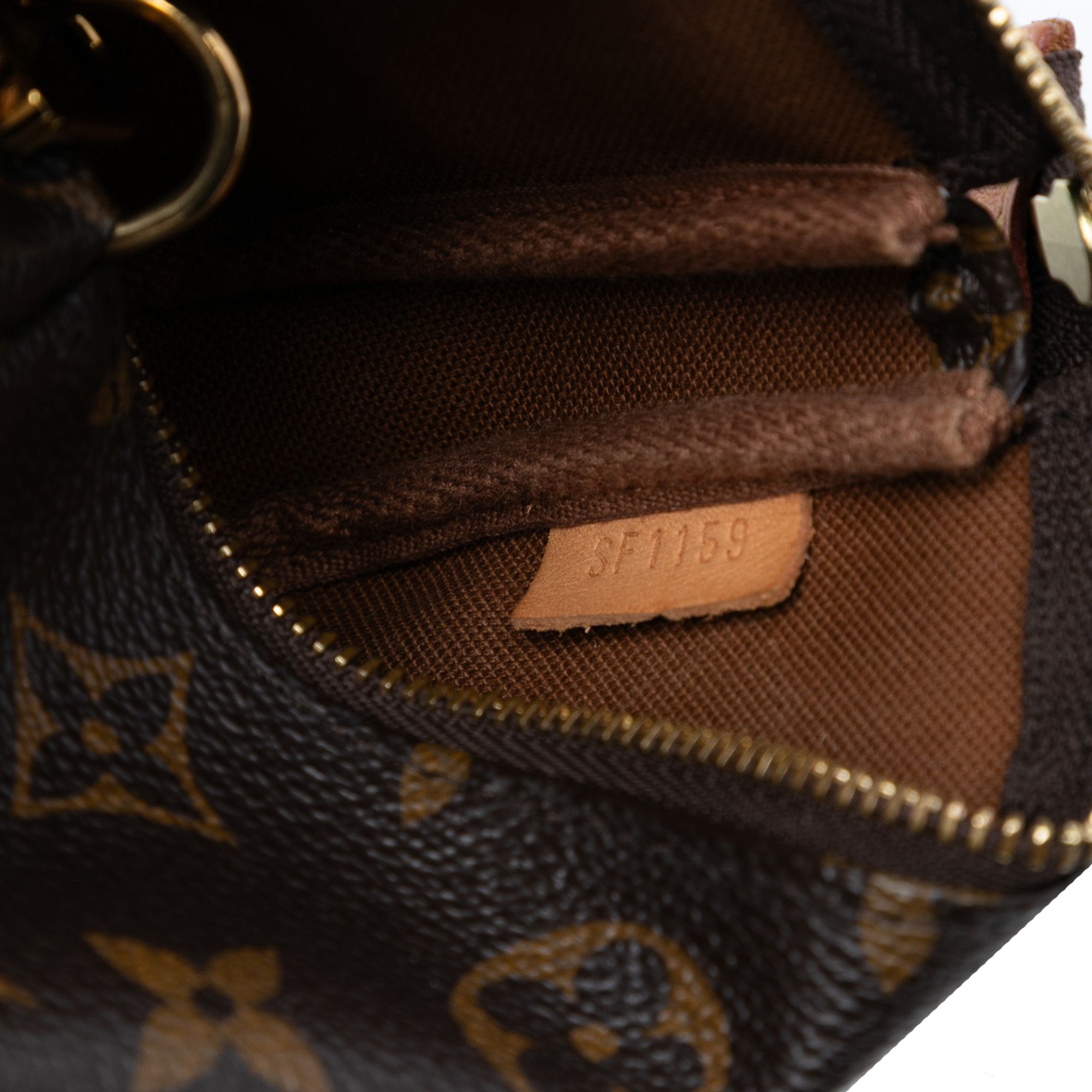 Louis Vuitton Louis Vuitton Monogram Mini Pochette Accessoires Size ONE SIZE - 6 Thumbnail