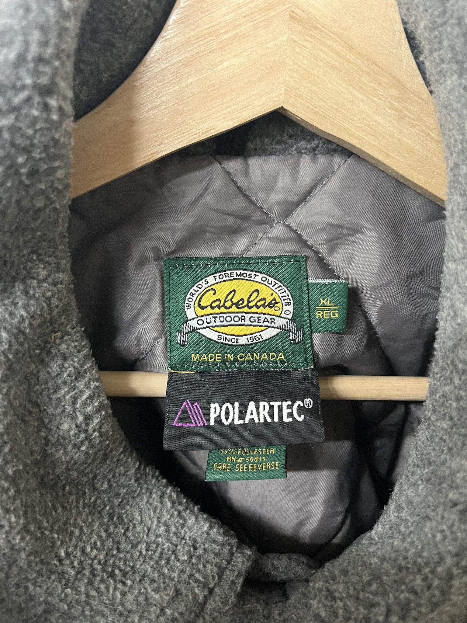 Vintage Vintage 2000s Cabelas Quilted Fleece Varsity Jacket Size XL Size US XL / EU 56 / 4 - 2 Thumbnail