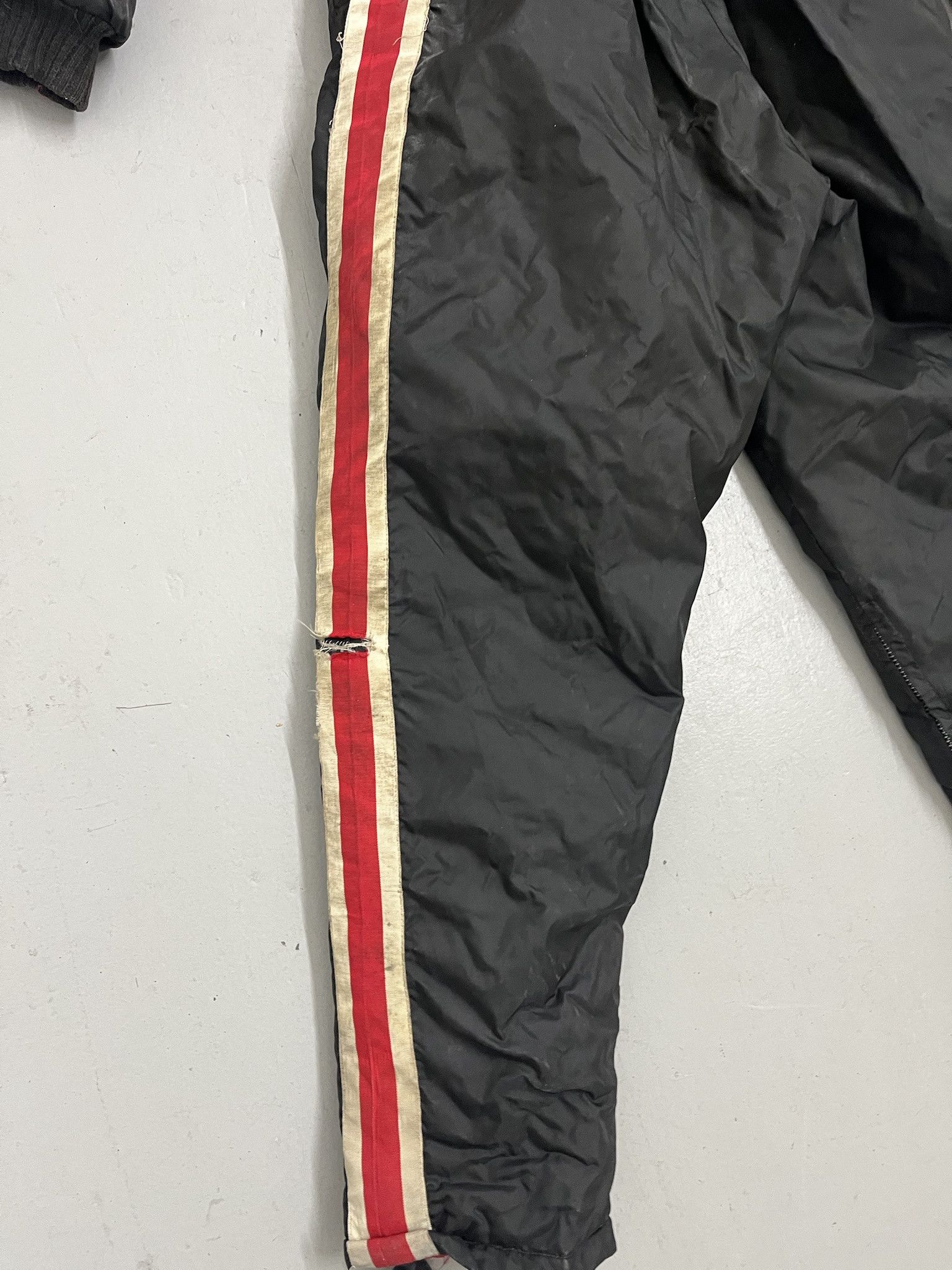Vintage Vintage 1980s Snow Suit Sex on a Snowmobile Embroider Padded Coverall Size S Size US S / EU 44-46 / 1 - 8 Thumbnail