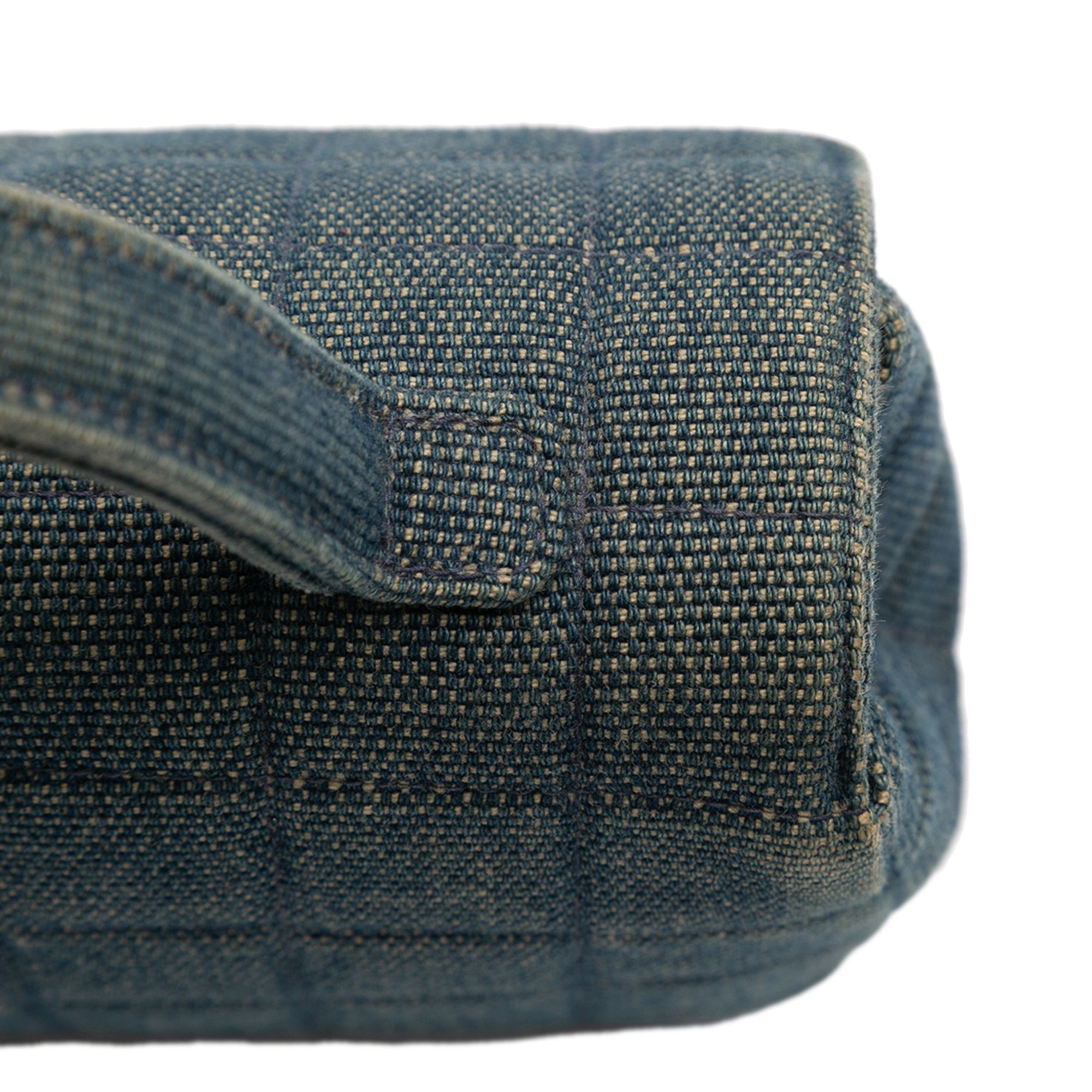 Chanel Chanel Reissue 2.55 Chocolate Bar Denim Top Handle Flap Size ONE SIZE - 7 Thumbnail