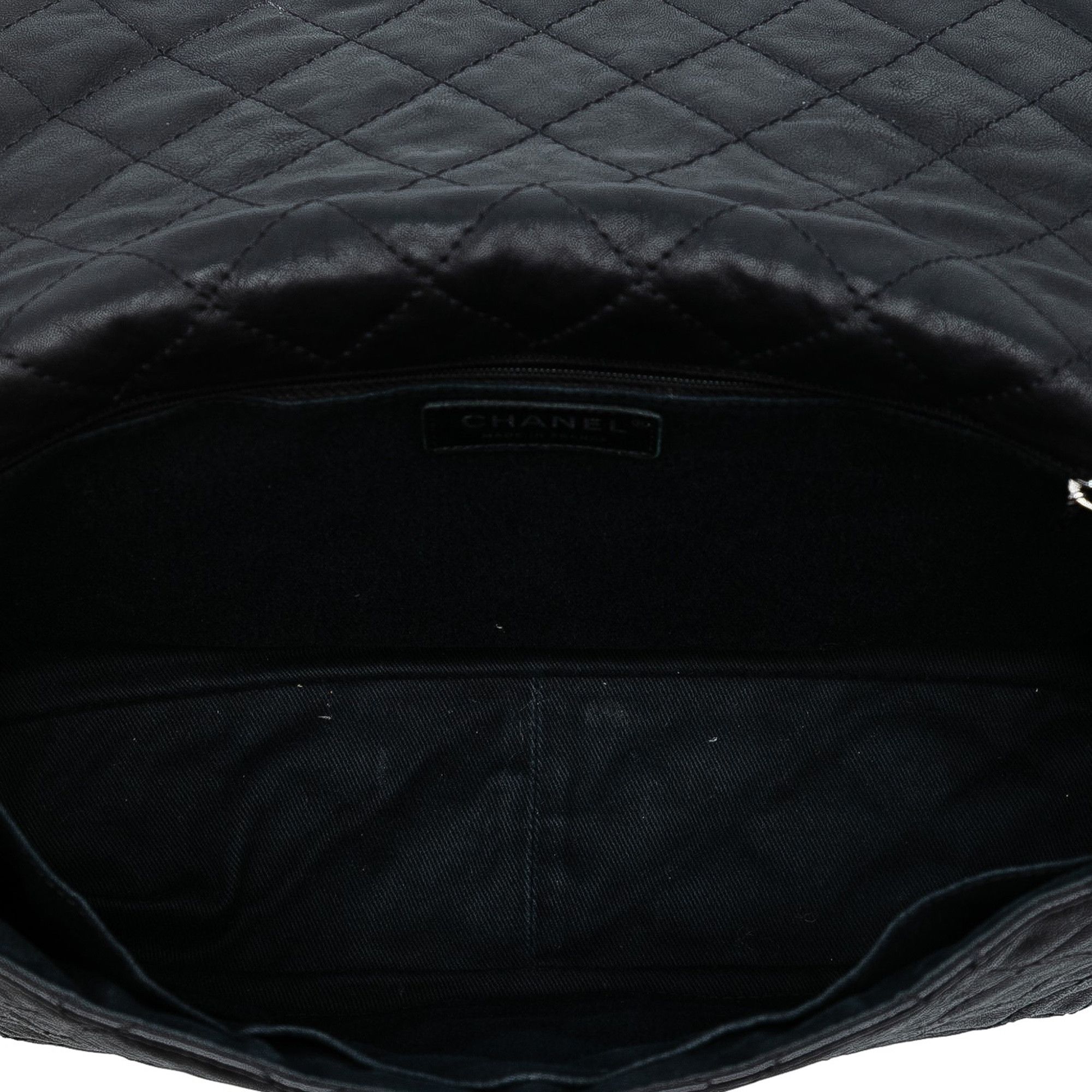 Chanel Chanel Quilted Calfskin Reissue 2.55 Easy Messenger Flap Size ONE SIZE - 5 Thumbnail