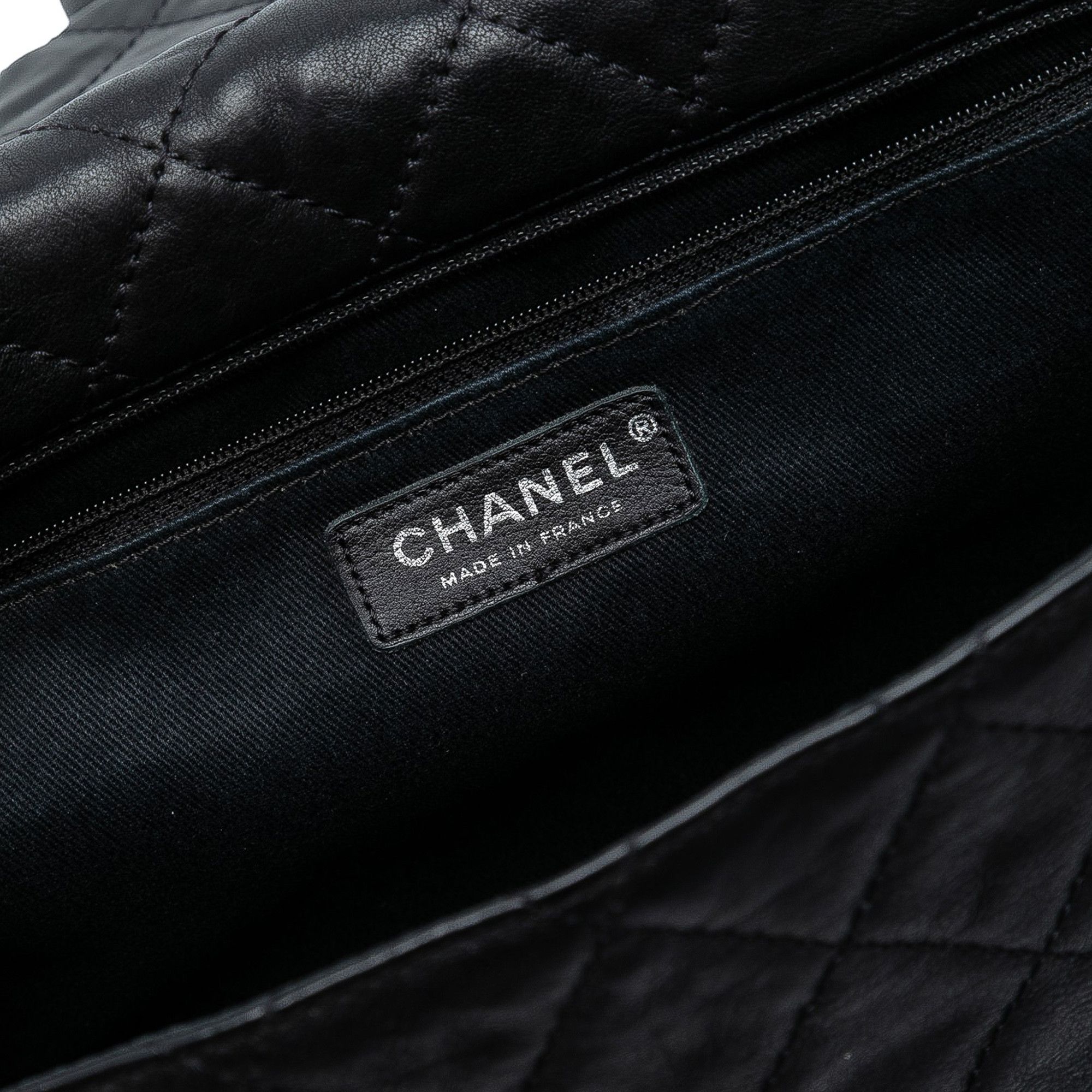 Chanel Chanel Quilted Calfskin Reissue 2.55 Easy Messenger Flap Size ONE SIZE - 6 Thumbnail