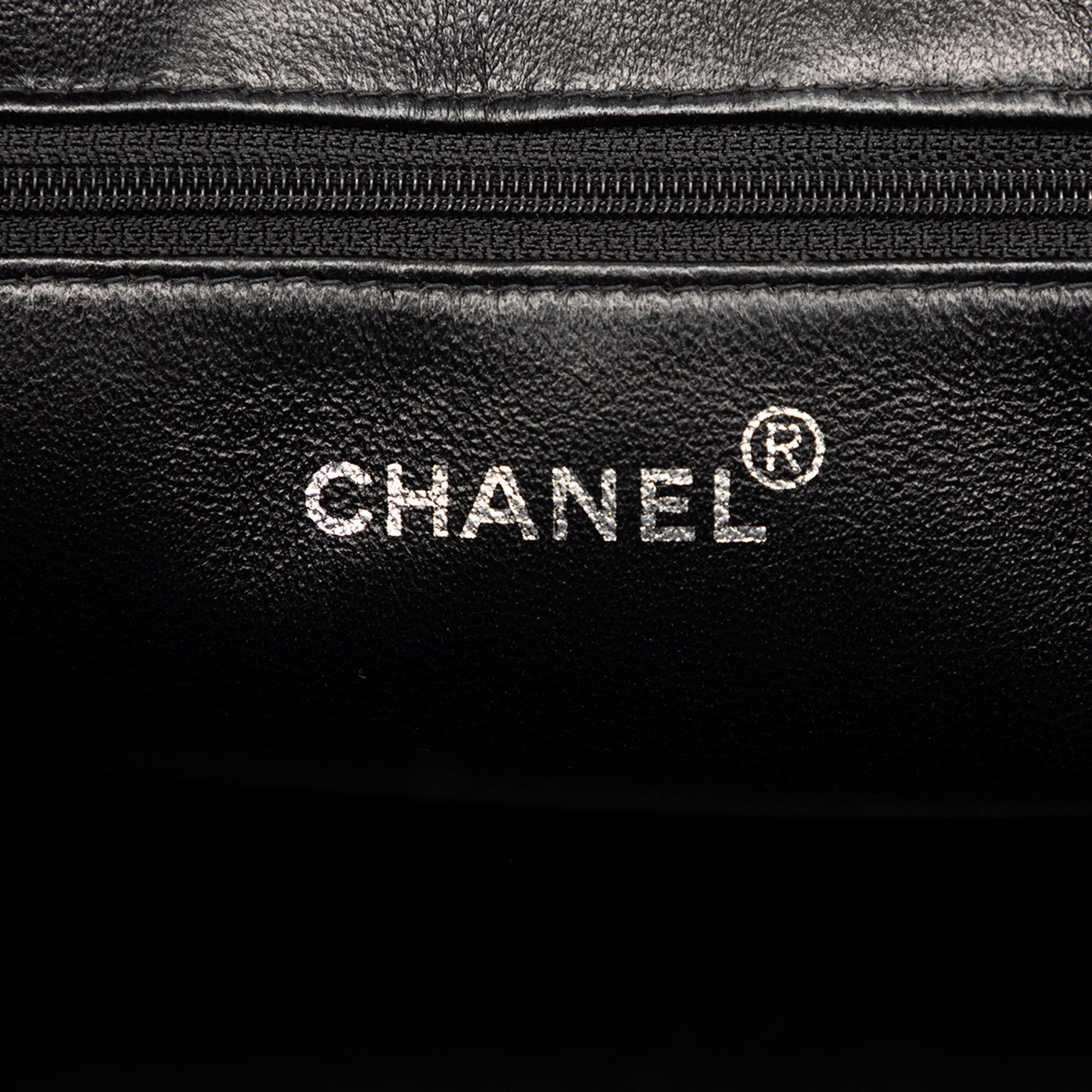 Chanel Chanel Caviar Medallion Tote Size ONE SIZE - 5 Thumbnail