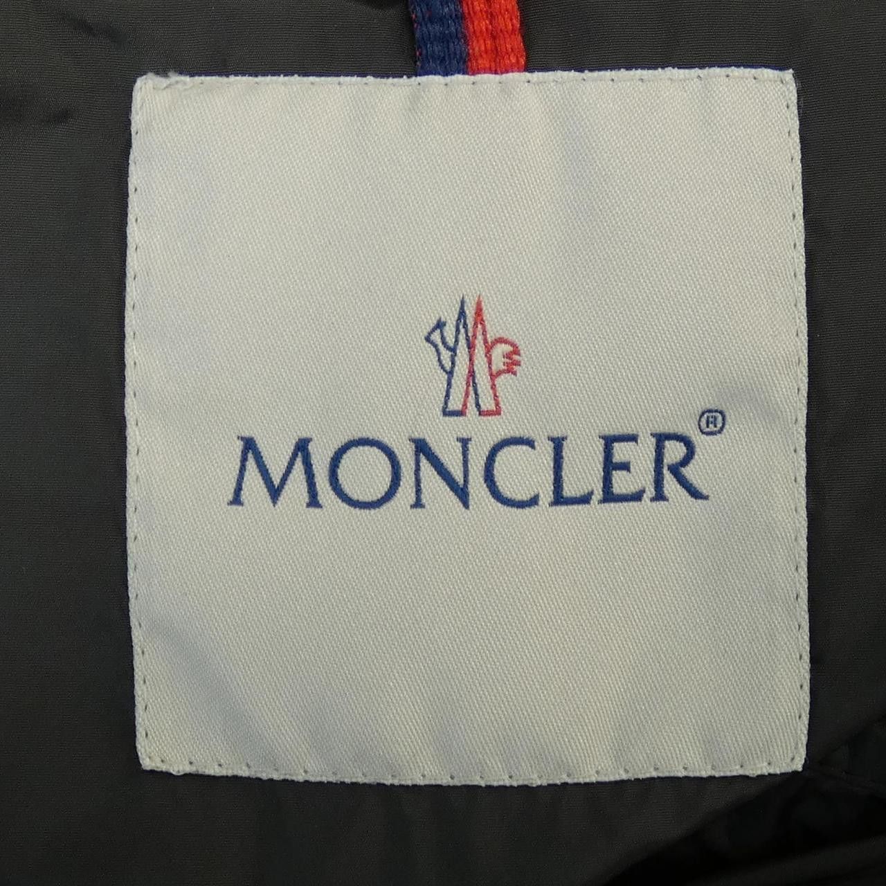 Moncler Moncler Moncler SERRE Down Jacket Others Outerwear SERRE DUTY FREE for USA Size ONE SIZE - 5 Thumbnail