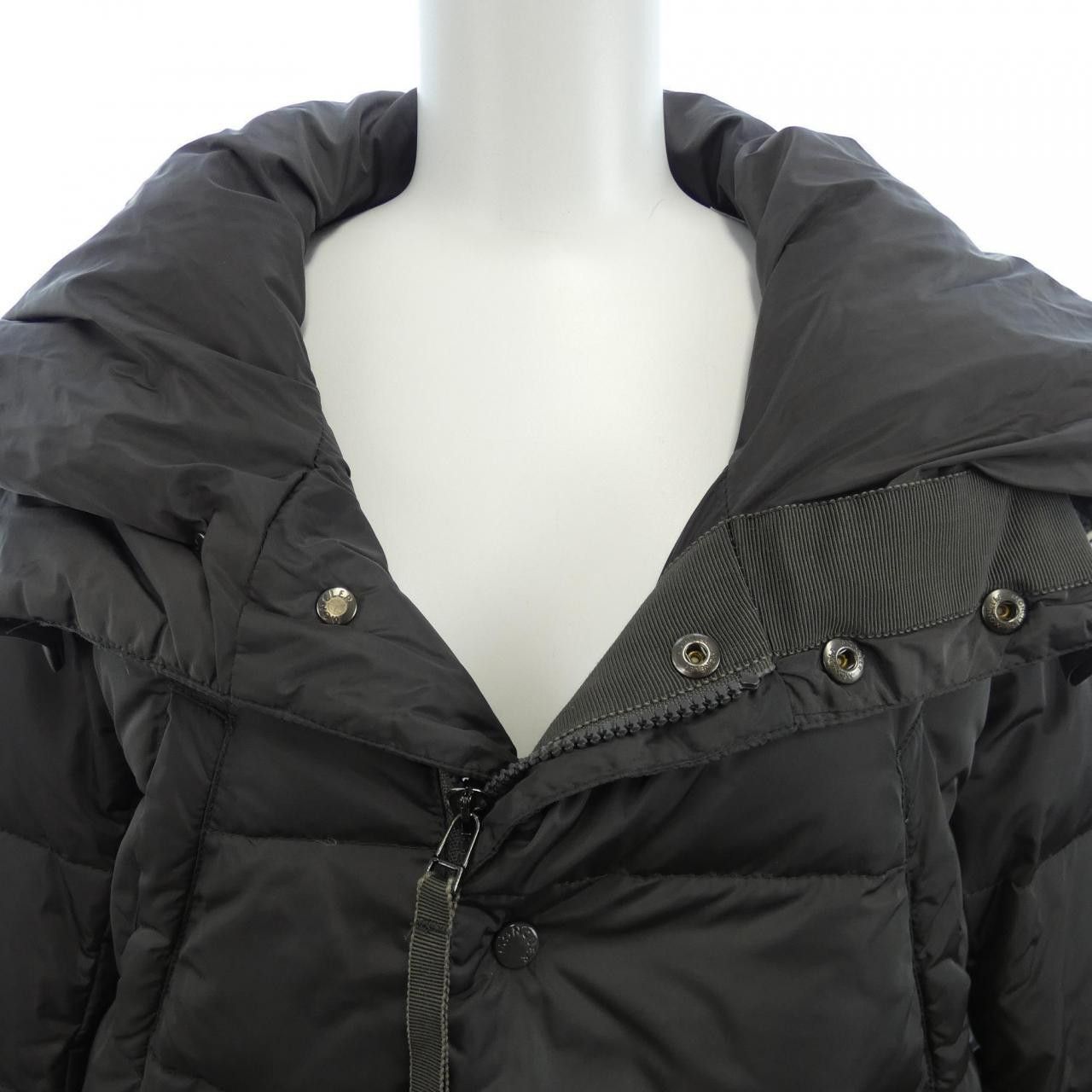 Moncler Moncler Moncler SERRE Down Jacket Others Outerwear SERRE DUTY FREE for USA Size ONE SIZE - 6 Thumbnail
