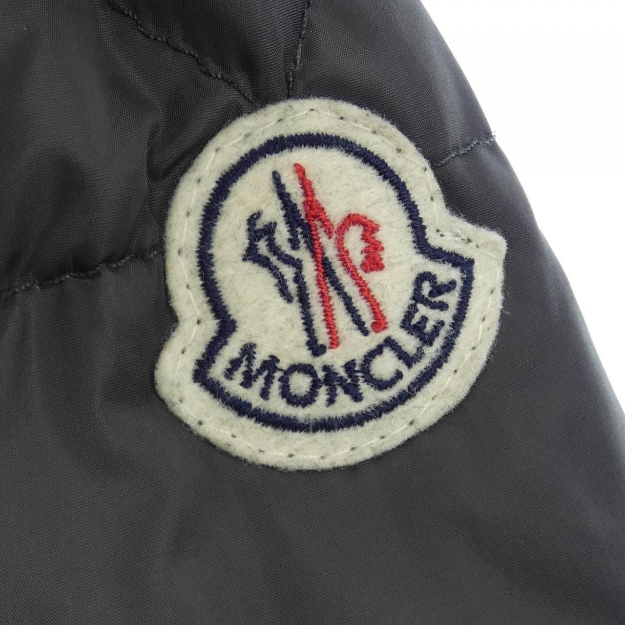 Moncler Moncler Moncler SERRE Down Jacket Others Outerwear SERRE DUTY FREE for USA Size ONE SIZE - 8 Thumbnail