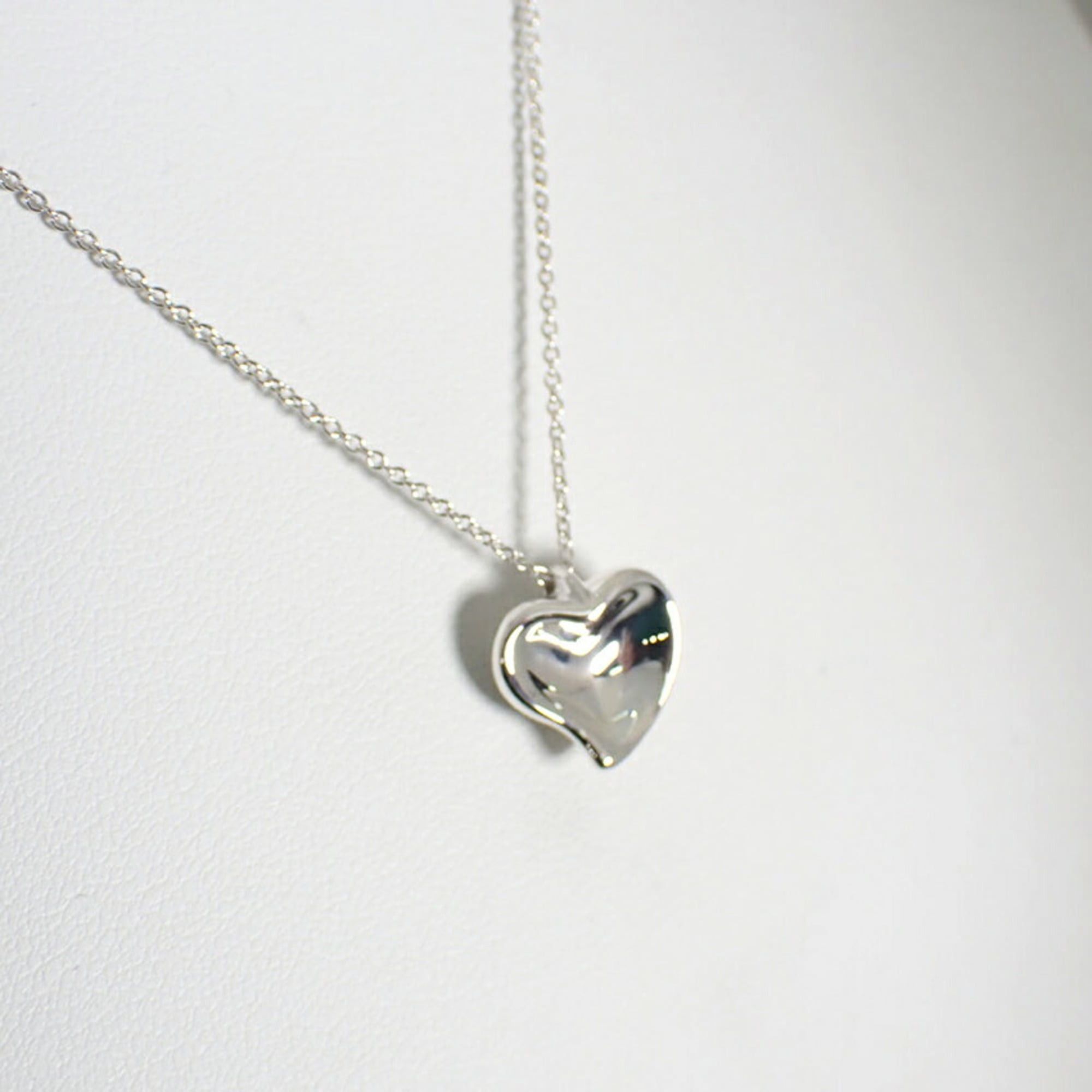 Tiffany & Co. TIFFANY 925 Full Heart Pendant Necklace Size ONE SIZE - 4 Thumbnail