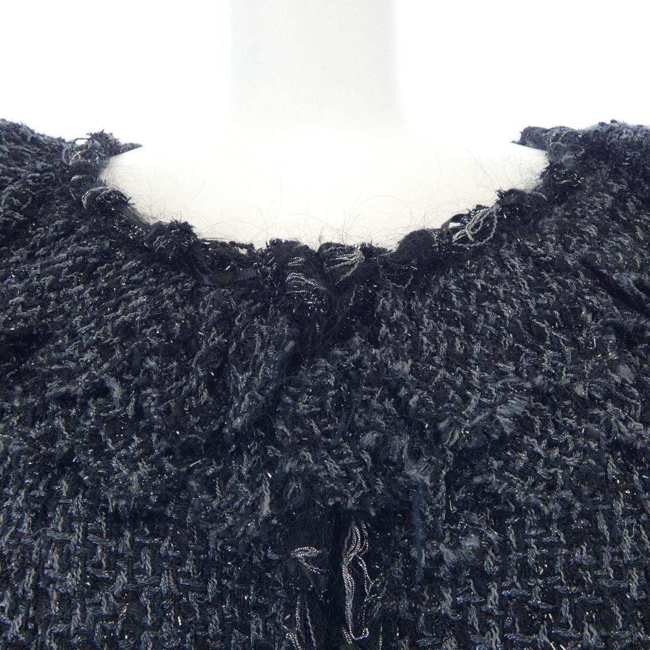 Chanel Chanel Chanel Collarless Jacket Others Outerwear P28902V18105 06A DUTY FREE for USA Size ONE SIZE - 5 Thumbnail