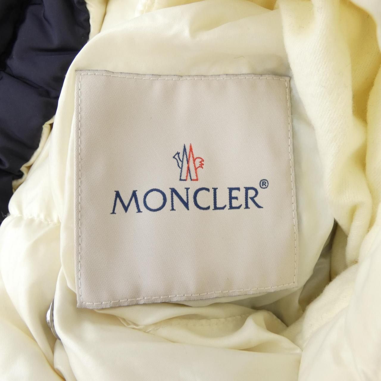 Moncler Moncler Moncler ETIEVANT Down Jacket Others Outerwear ETIEVANT DUTY FREE for USA Size ONE SIZE - 5 Thumbnail