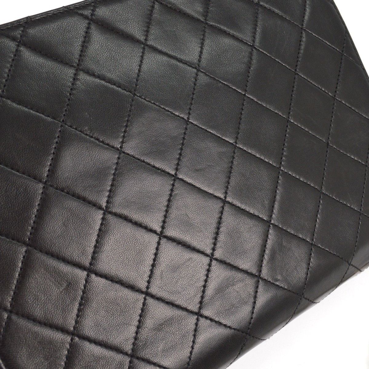 Chanel Chanel Vintage Clutch with Chain Quilted Leather Size ONE SIZE - 6 Thumbnail