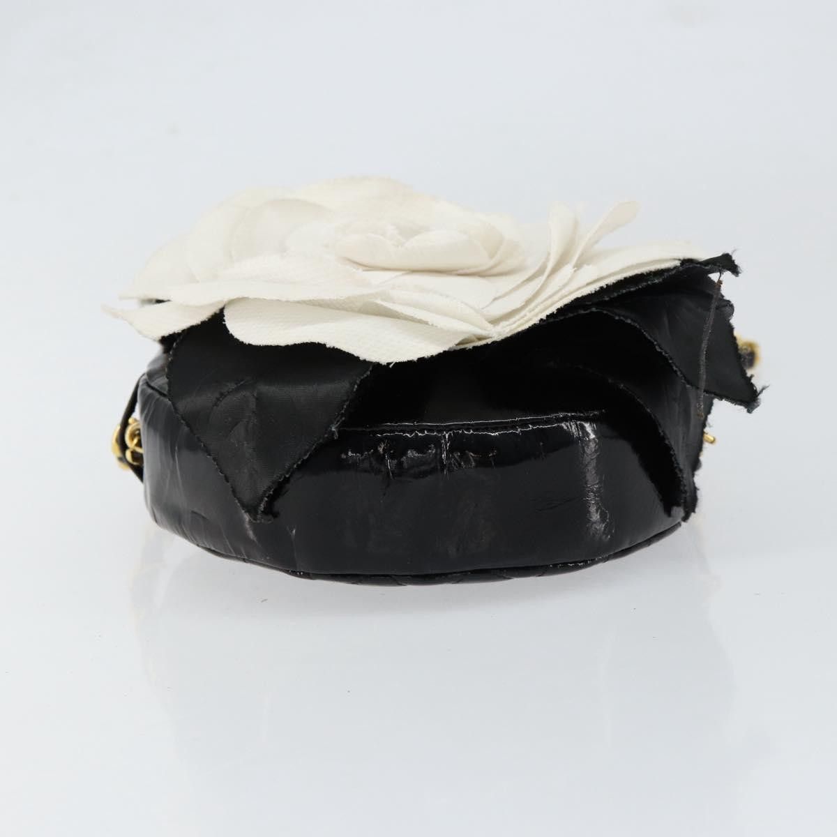 Chanel Chanel Vintage Camellia Round Evening Bag Lambskin and Satin Size ONE SIZE - 15 Thumbnail