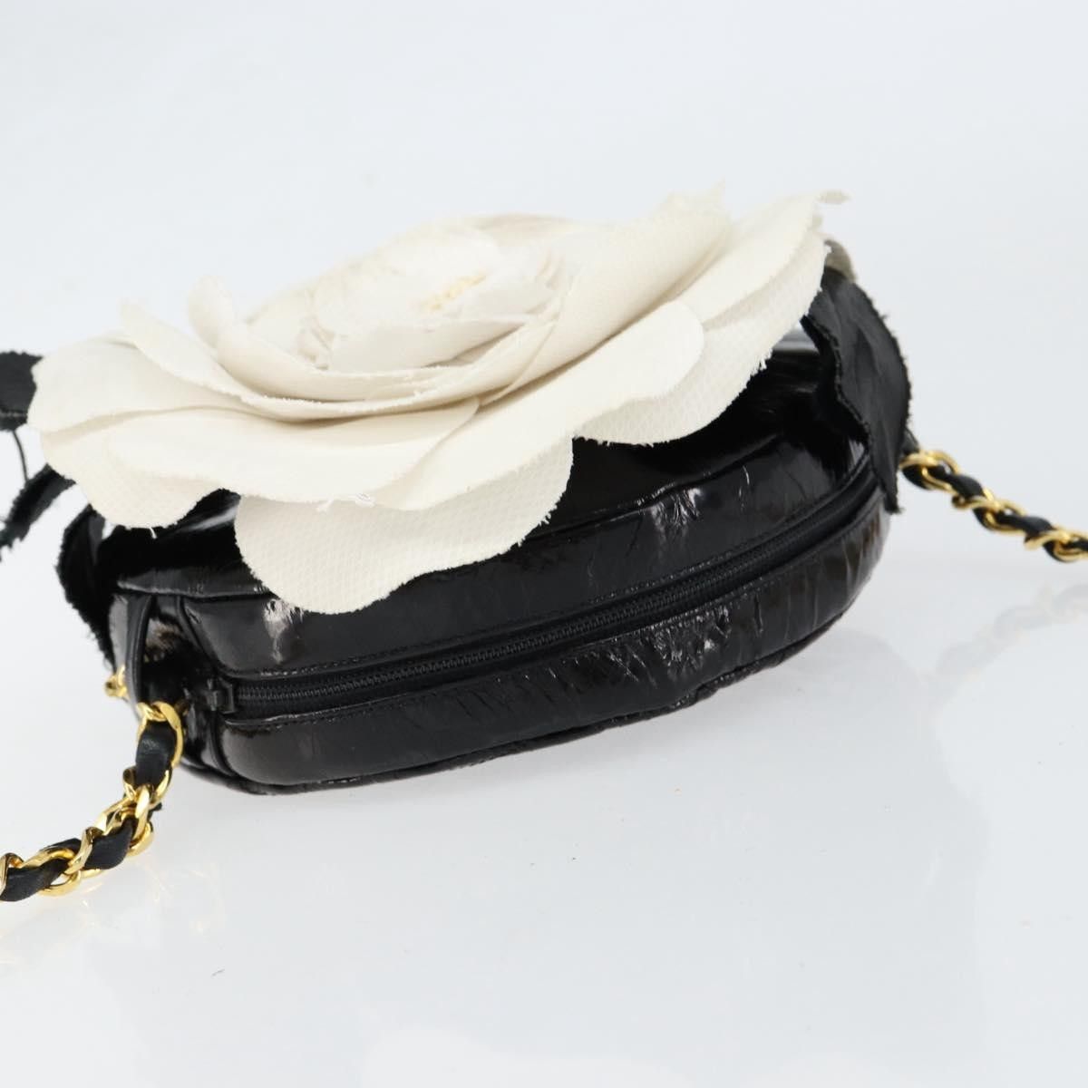 Chanel Chanel Vintage Camellia Round Evening Bag Lambskin and Satin Size ONE SIZE - 16 Thumbnail
