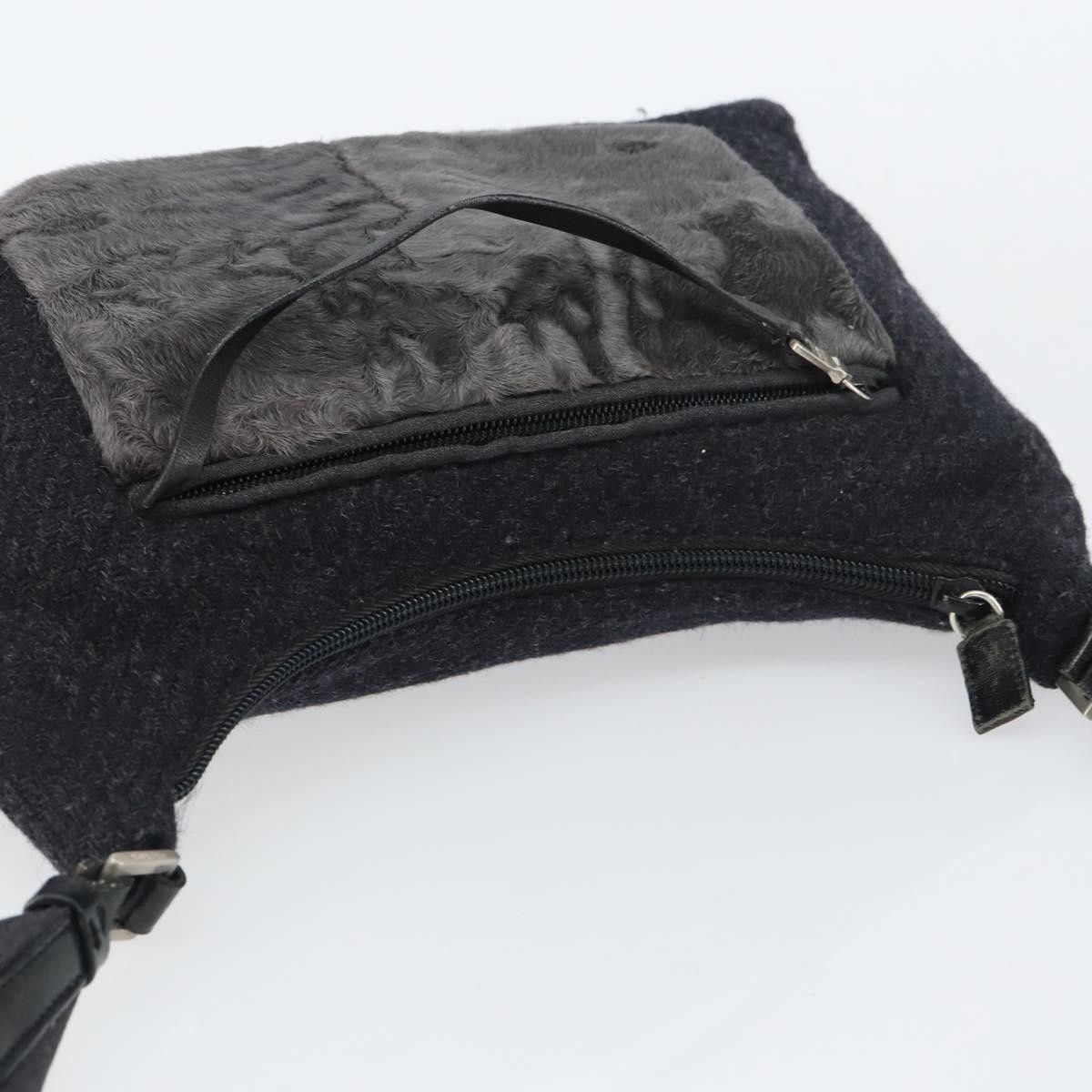 Prada Prada Vintage Shoulder Bag Wool Size ONE SIZE - 16 Thumbnail
