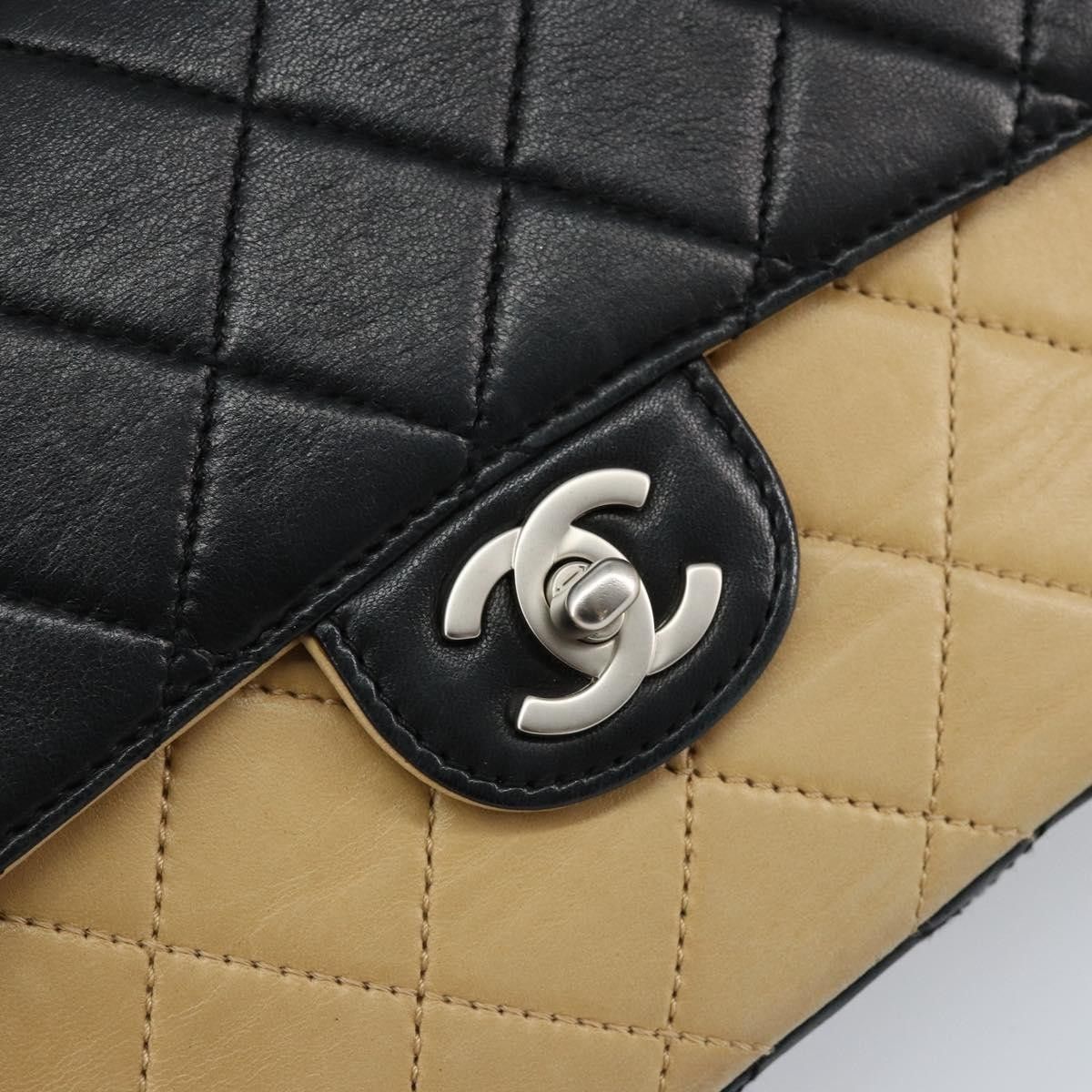 Chanel Chanel Vintage Square CC Flap Bag Quilted Lambskin Size ONE SIZE - 18 Thumbnail