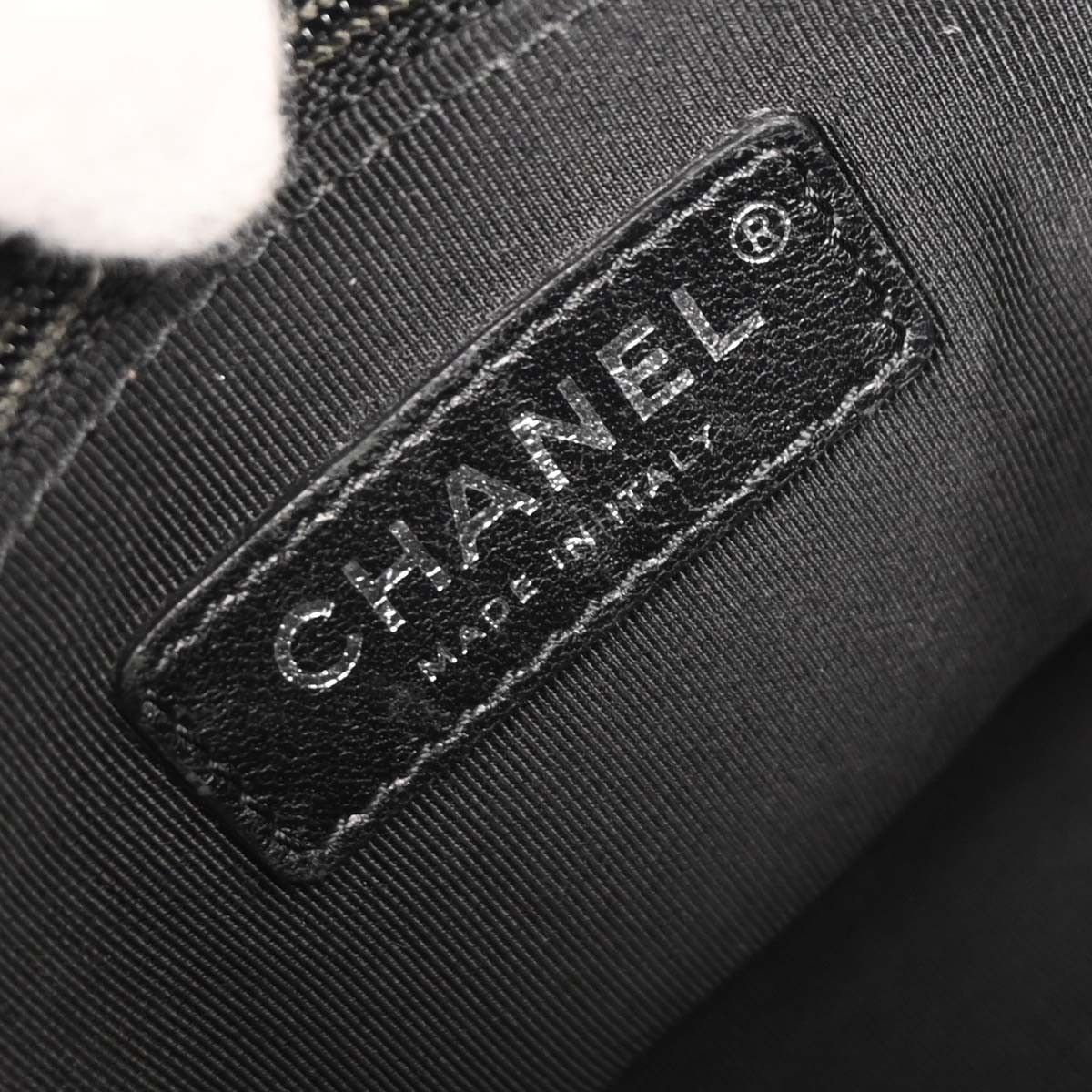 Chanel Chanel Chain Signature Hobo Leather with Metal Size ONE SIZE - 4 Thumbnail