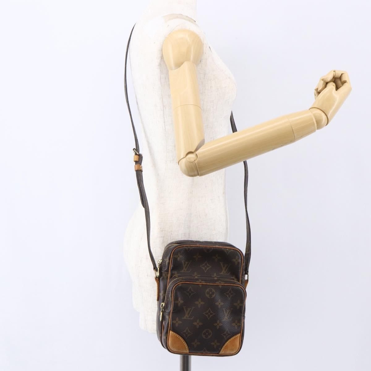 Louis Vuitton Louis Vuitton Amazone Bag Monogram Canvas Size ONE SIZE - 14 Thumbnail