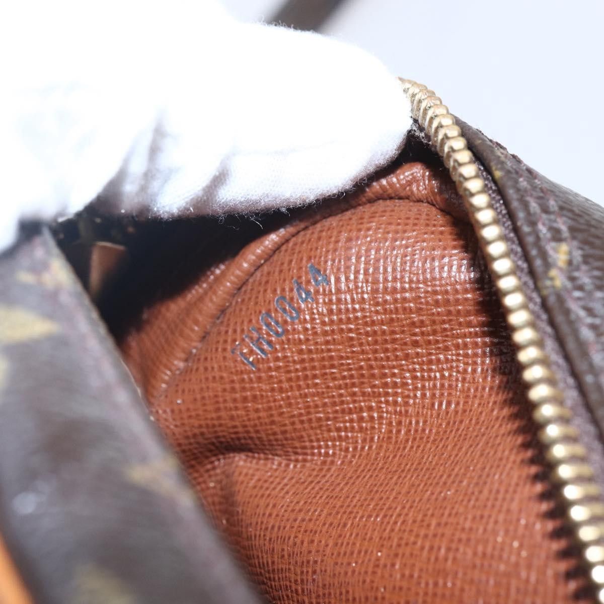Louis Vuitton Louis Vuitton Amazone Bag Monogram Canvas Size ONE SIZE - 6 Thumbnail
