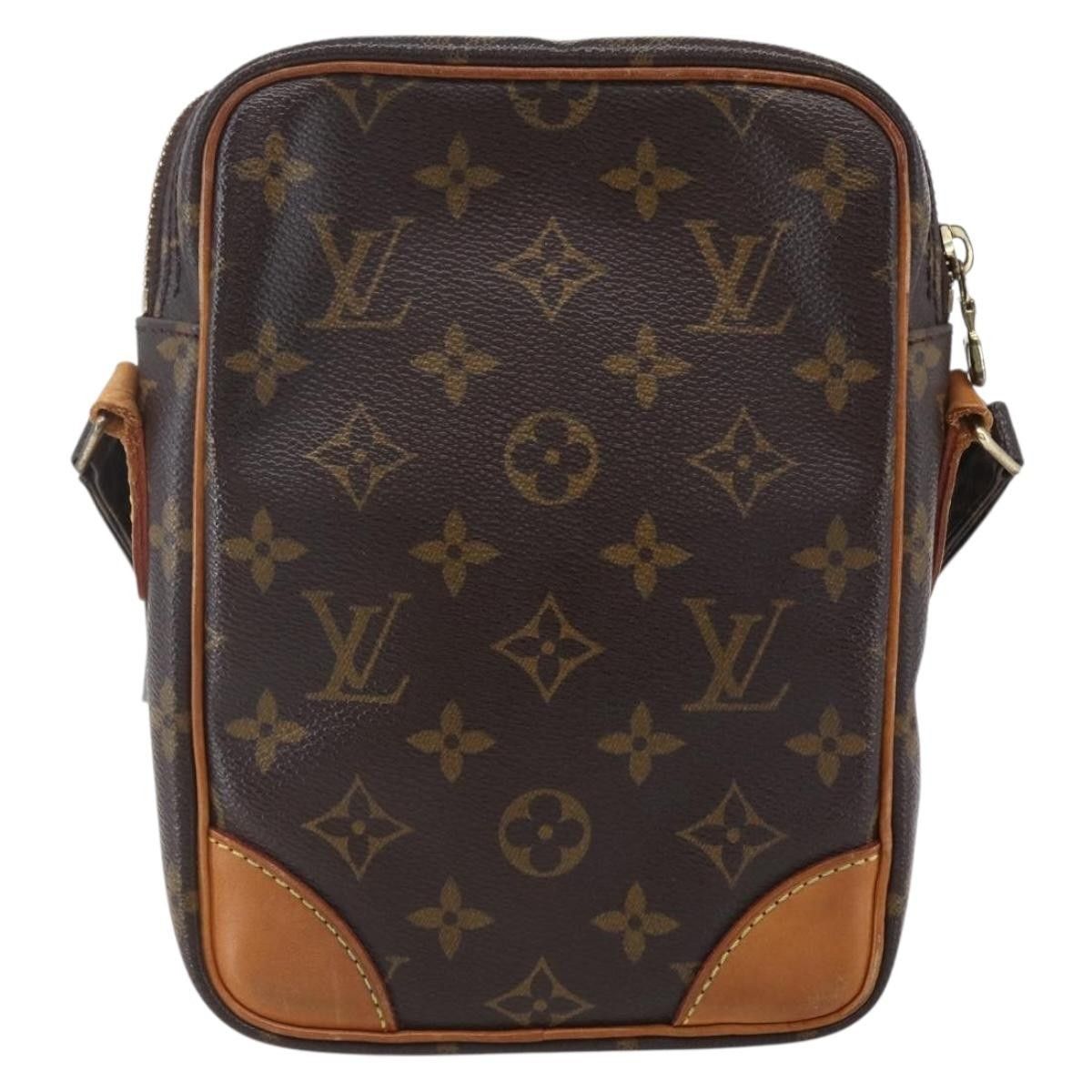 Louis Vuitton Louis Vuitton Amazone Bag Monogram Canvas Size ONE SIZE - 2 Thumbnail