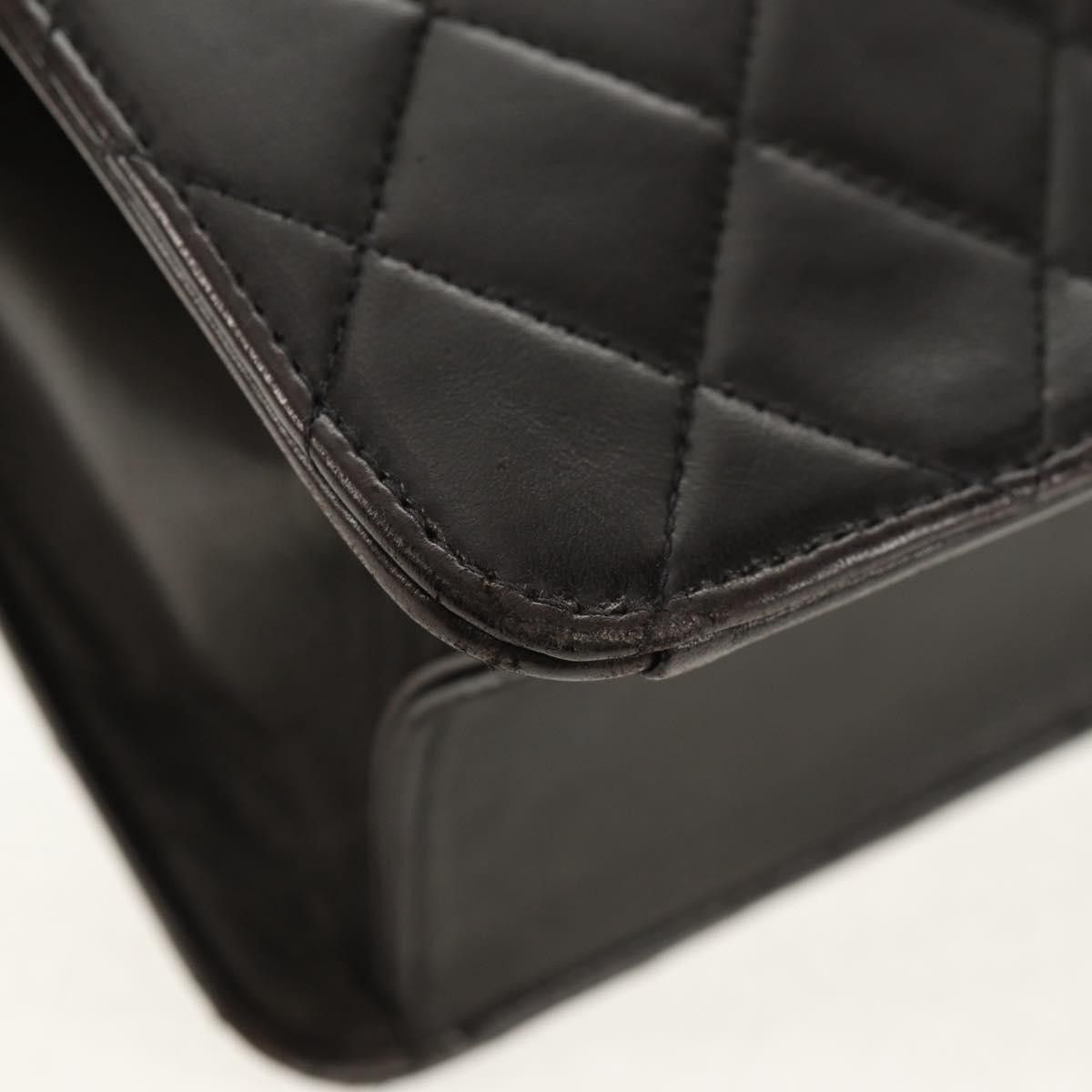 Chanel Chanel Vintage Clutch with Chain Quilted Leather Size ONE SIZE - 9 Thumbnail