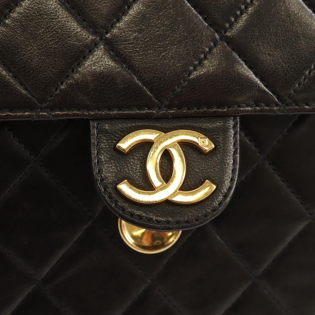 Chanel Chanel Vintage Clutch with Chain Quilted Leather Size ONE SIZE - 14 Thumbnail