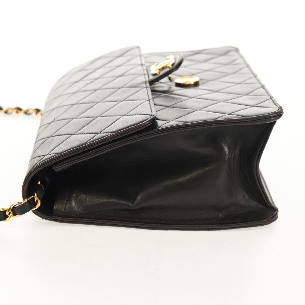 Chanel Chanel Vintage Clutch with Chain Quilted Leather Size ONE SIZE - 3 Thumbnail