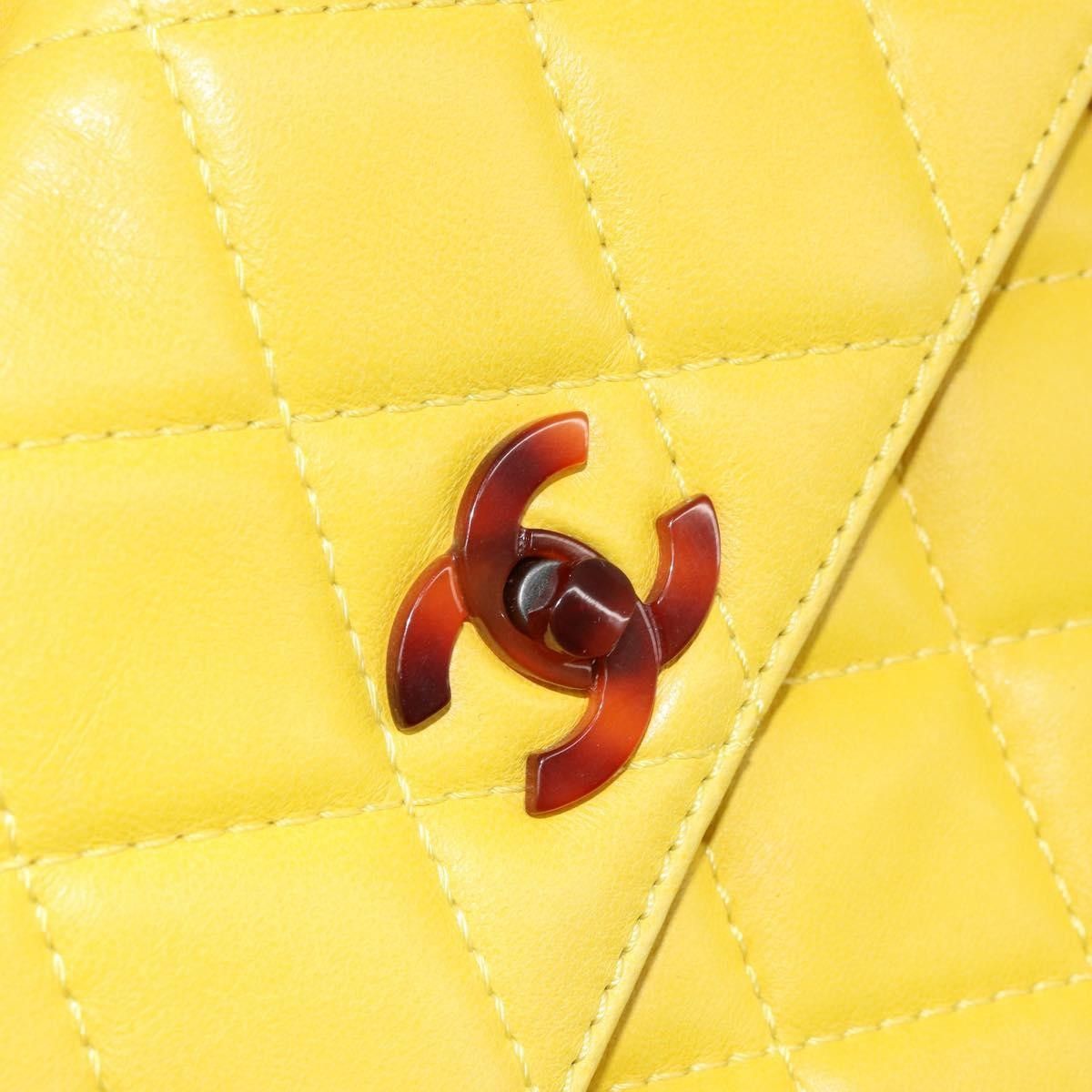 Chanel Chanel Vintage CC Resin Pocket Tote Quilted Leather Size ONE SIZE - 14 Thumbnail