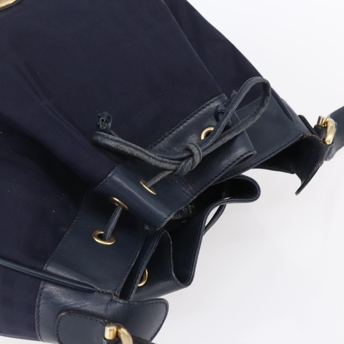 Burberry Burberry Vintage Shoulder Bag Nylon Size ONE SIZE - 15 Thumbnail