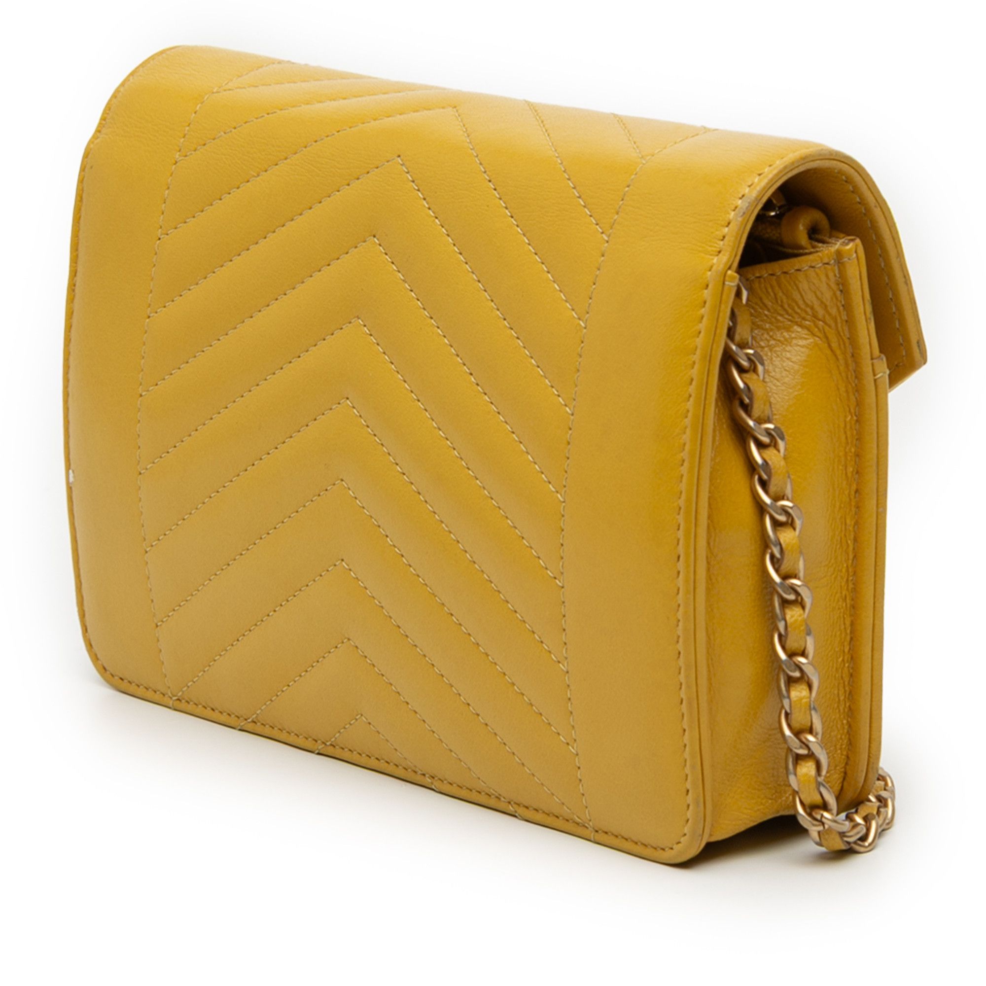 Chanel Chanel Small Reversed Chevron Lambskin Flap Size ONE SIZE - 2 Thumbnail