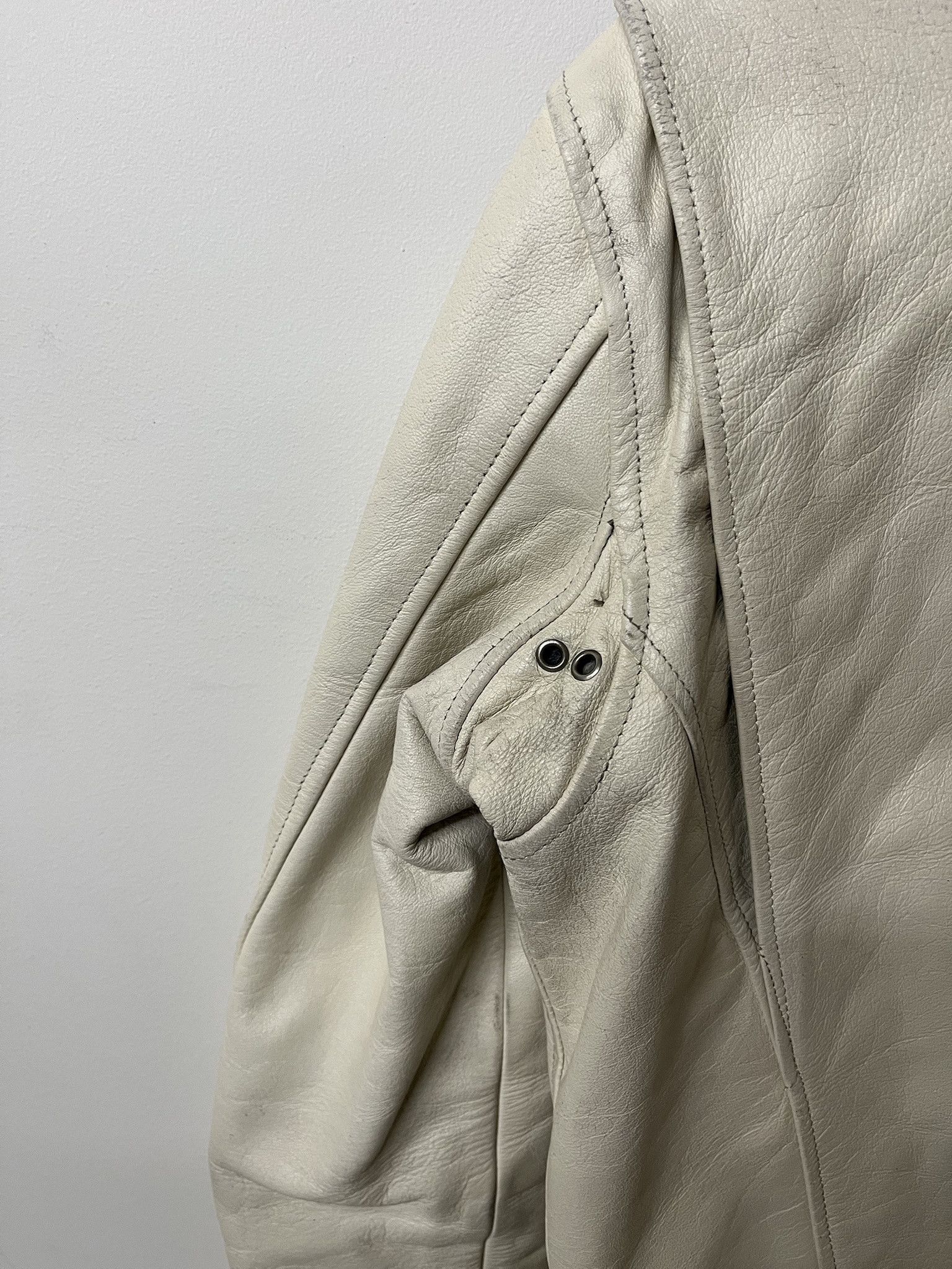 Leather × Vintage Vintage 2000s White Leather Motorcycle Racing Jacket Size L Size US L / EU 52-54 / 3 - 6 Thumbnail