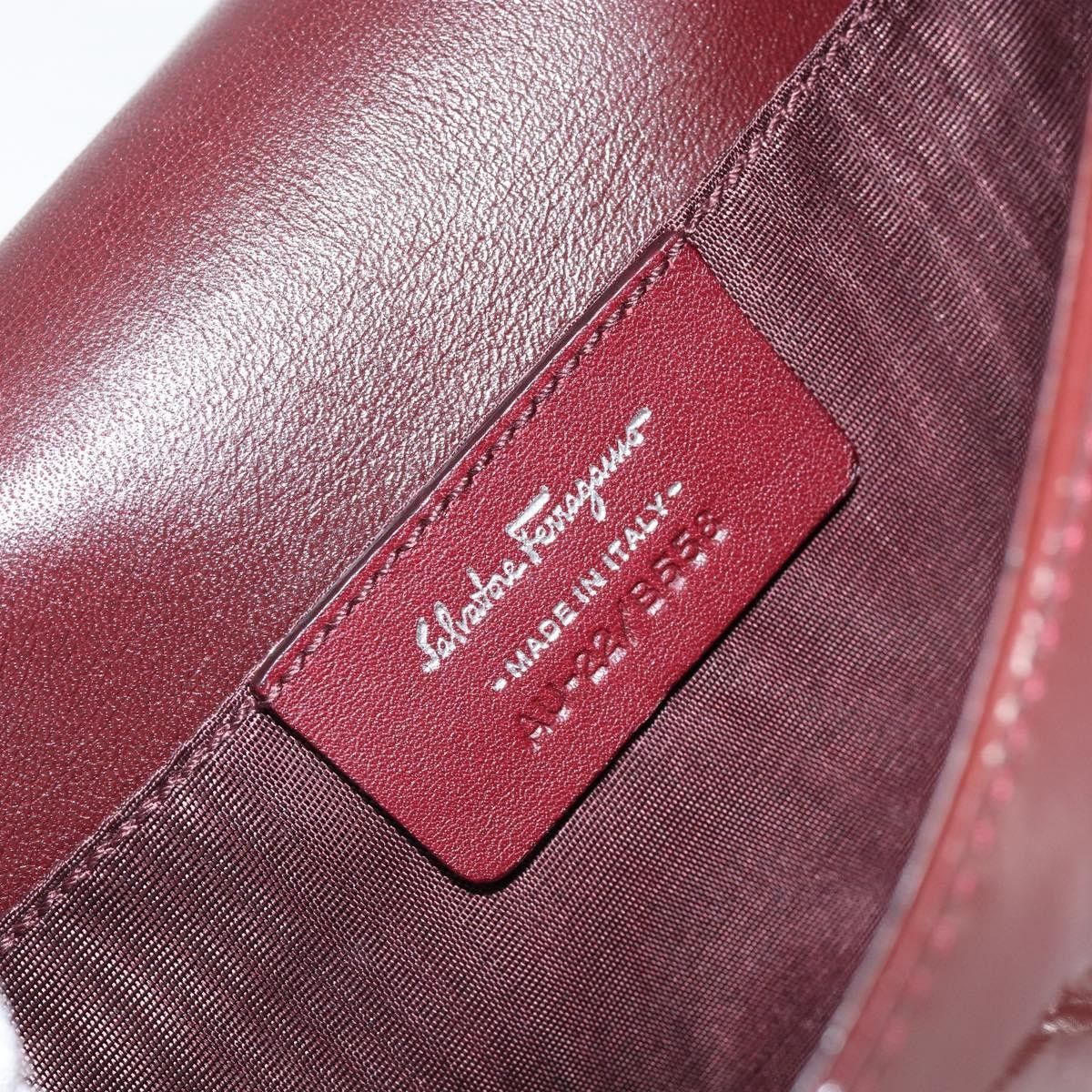 Salvatore Ferragamo Salvatore Ferragamo Vala Chain Patent leather Size ONE SIZE - 6 Thumbnail