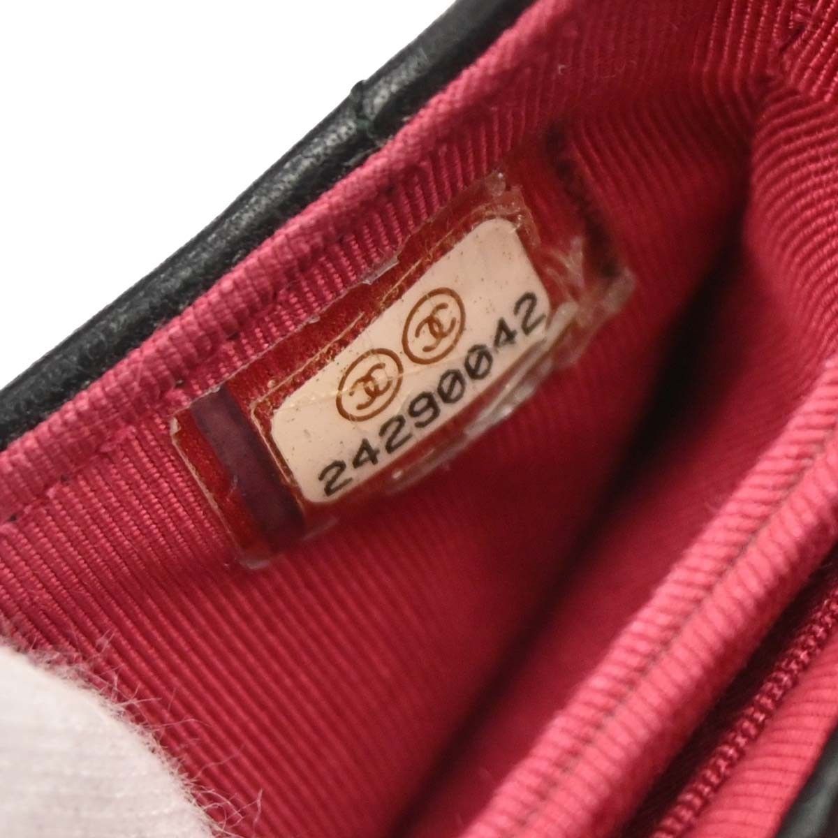 Chanel Chanel Chain Around Phone Holder Box Crossbody Quilted Lambskin Size ONE SIZE - 4 Thumbnail