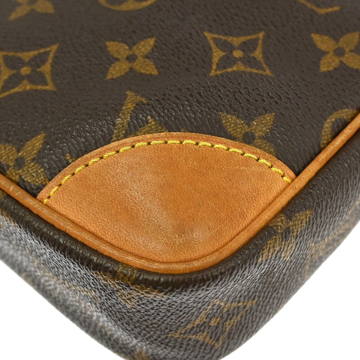 Louis Vuitton Louis Vuitton Danube Handbag Monogram Canvas Size ONE SIZE - 7 Thumbnail