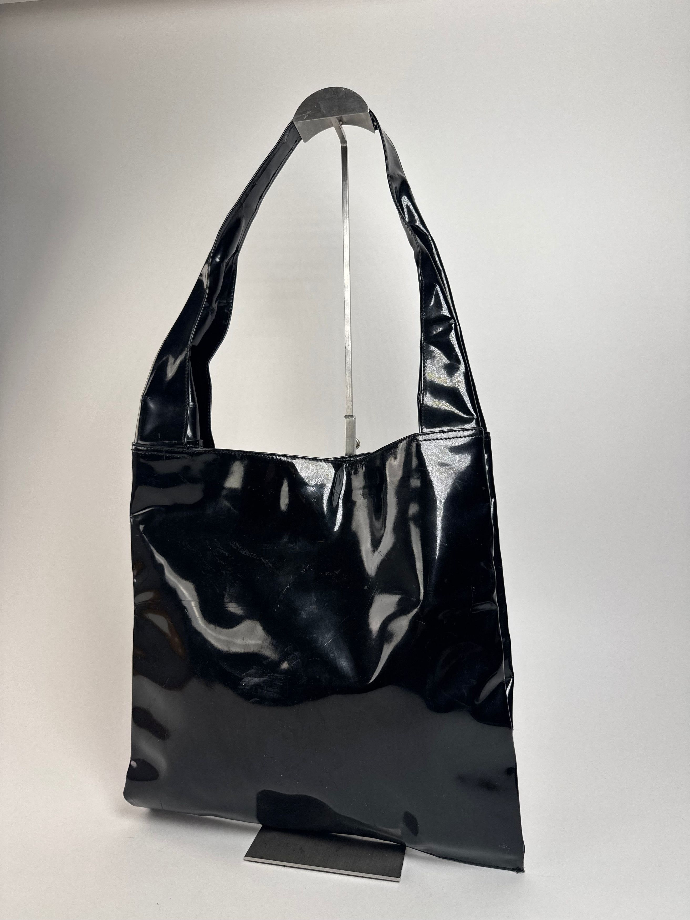 Gucci Vintage Patent Leather Handbag Black Size ONE SIZE - 2 Thumbnail
