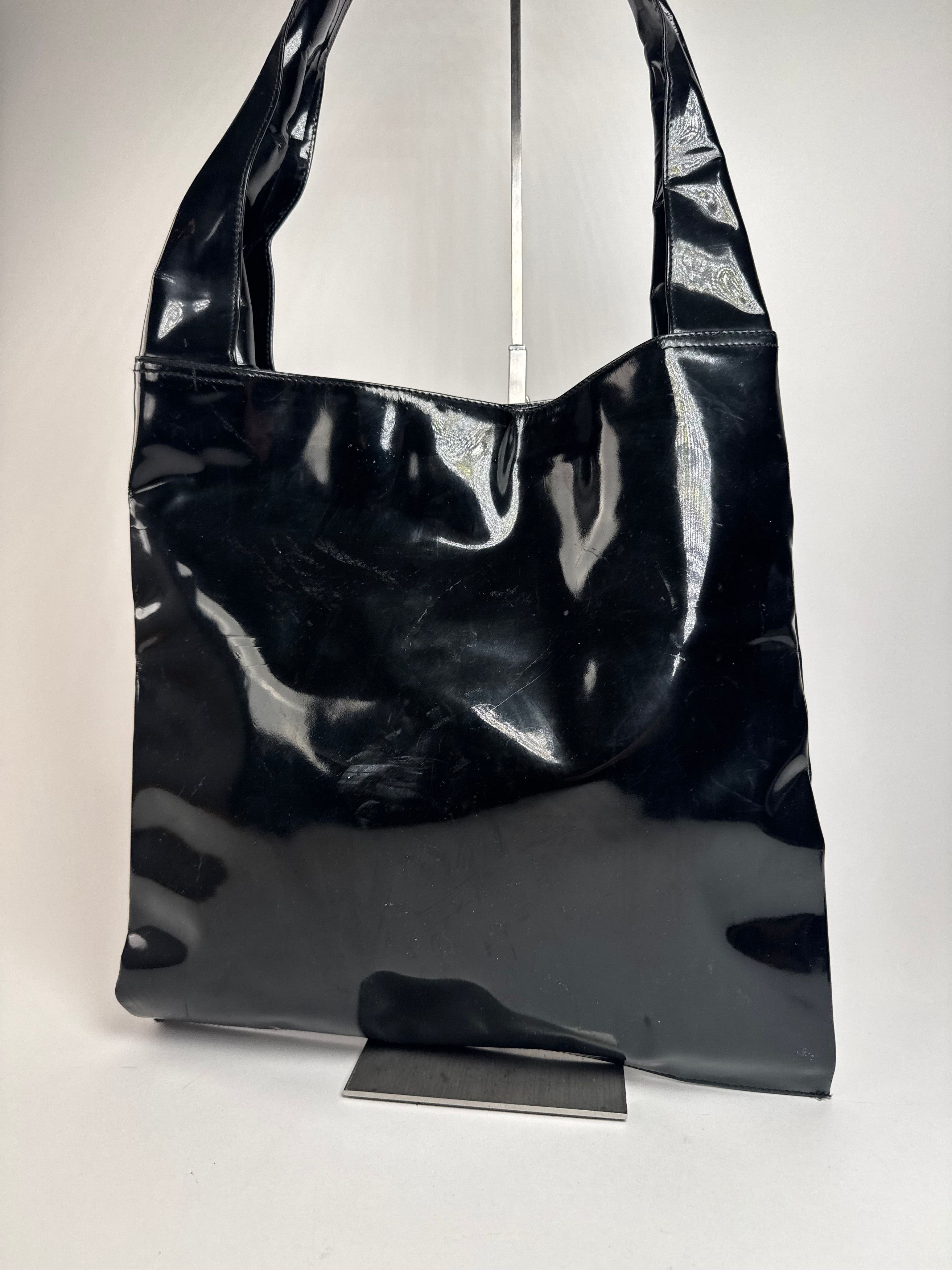 Gucci Vintage Patent Leather Handbag Black Size ONE SIZE - 9 Thumbnail