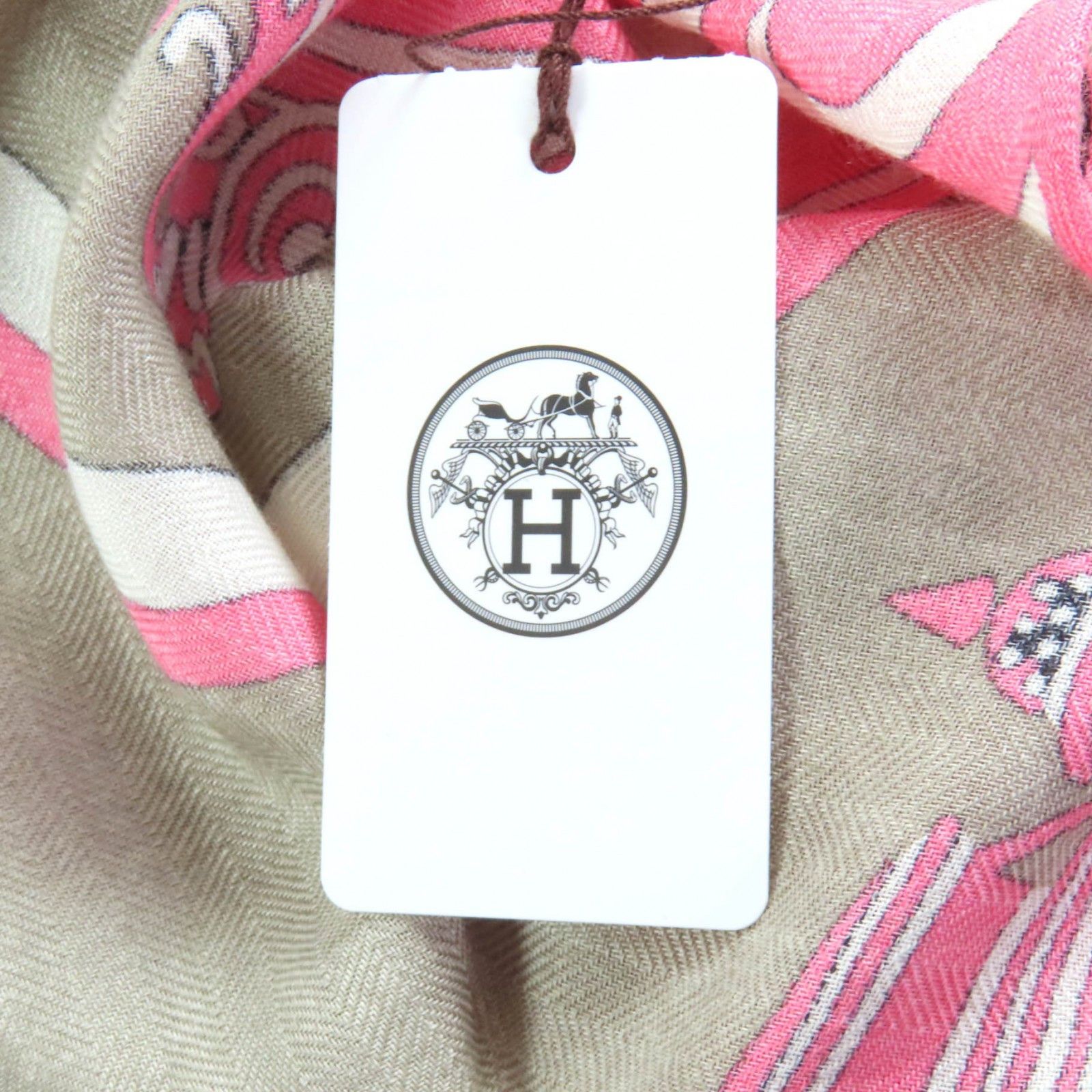 Hermes Hermes Hermès Exlibris Cashmere Triangle Shawl Natural Material Shawl DUTY FREE for USA Size ONE SIZE - 15 Thumbnail