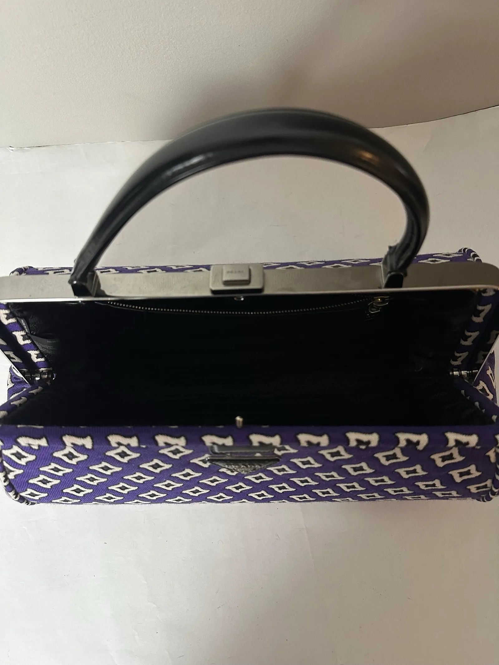 Prada Prada Bucket Bag Size ONE SIZE - 4 Thumbnail