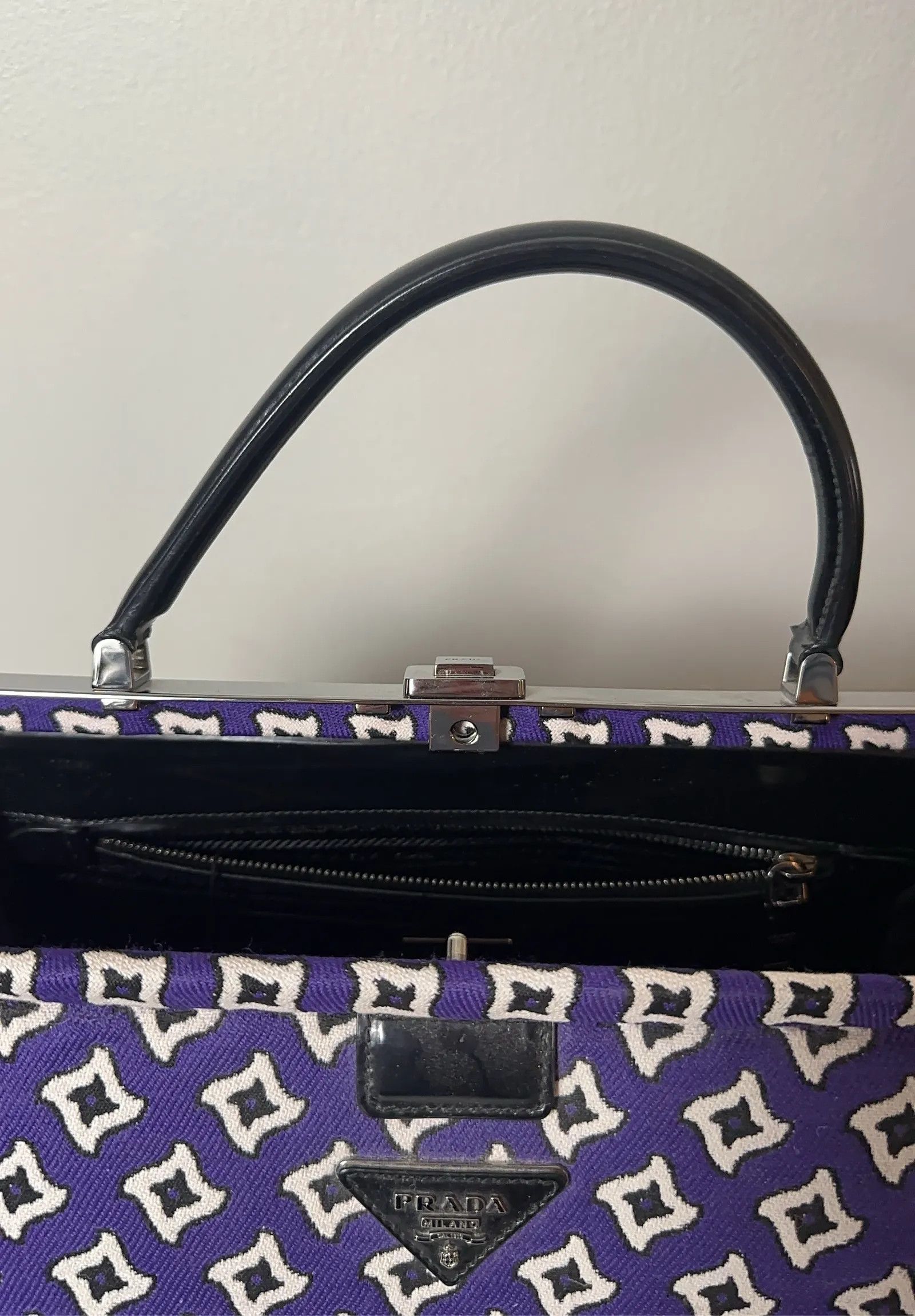 Prada Prada Bucket Bag Size ONE SIZE - 6 Thumbnail