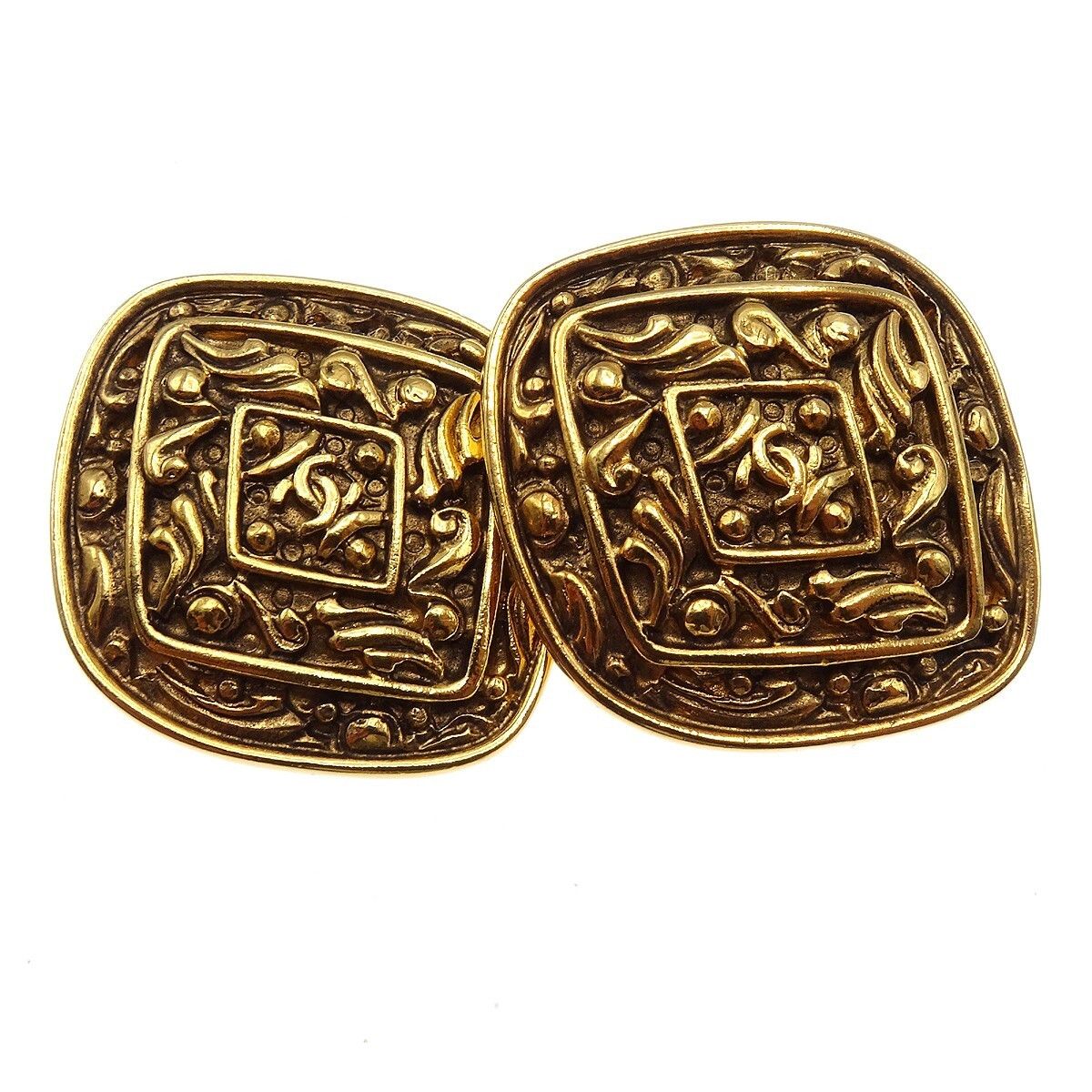 Chanel Chanel Vintage Diamond Clip-On Gold-plated Size ONE SIZE - 3 Thumbnail