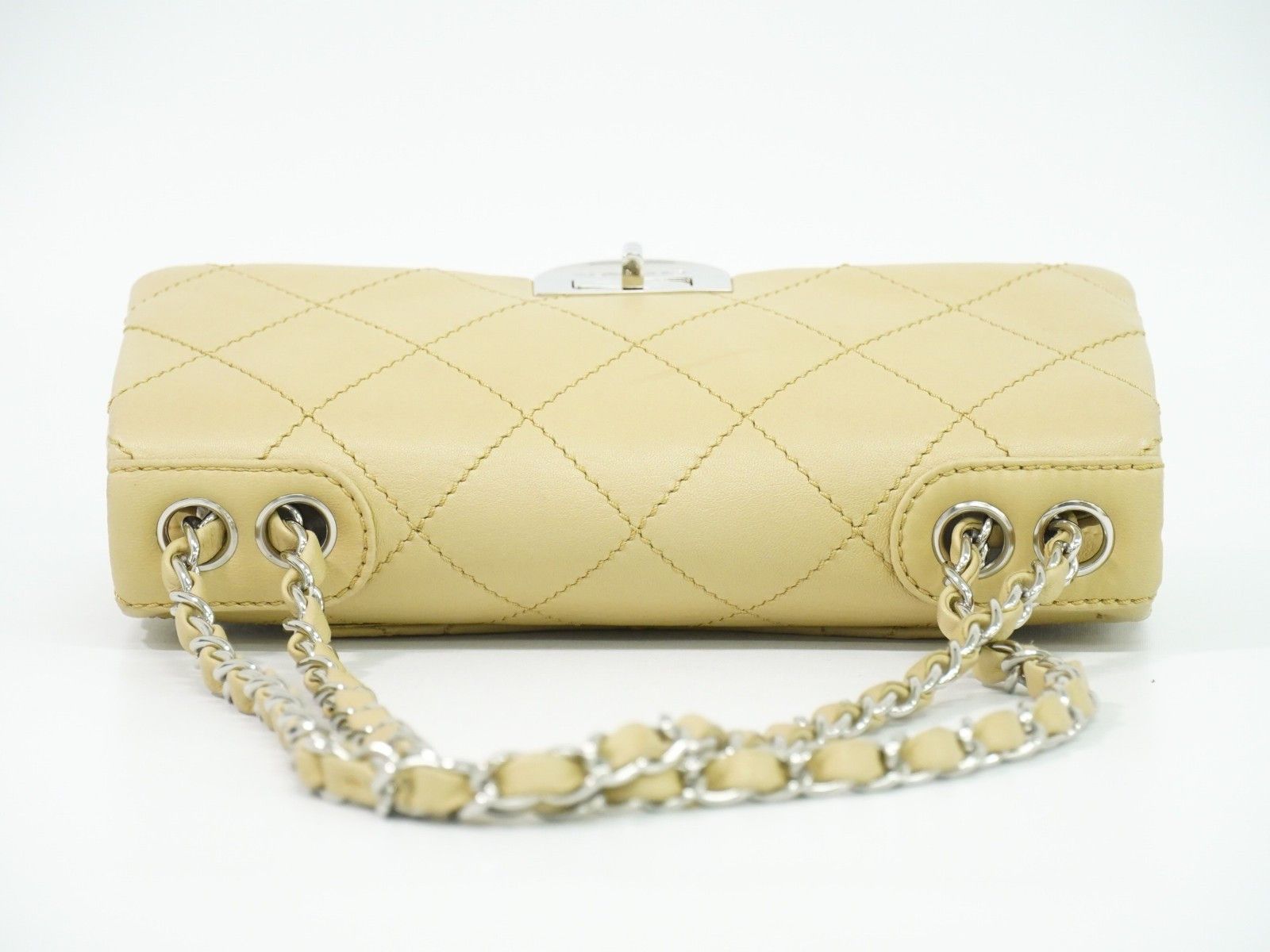 Chanel Chanel Reissue 2.55 Flap Bag Quilted Lambskin Size ONE SIZE - 12 Thumbnail