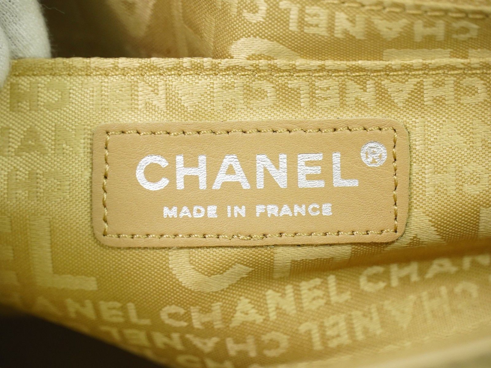 Chanel Chanel Reissue 2.55 Flap Bag Quilted Lambskin Size ONE SIZE - 6 Thumbnail