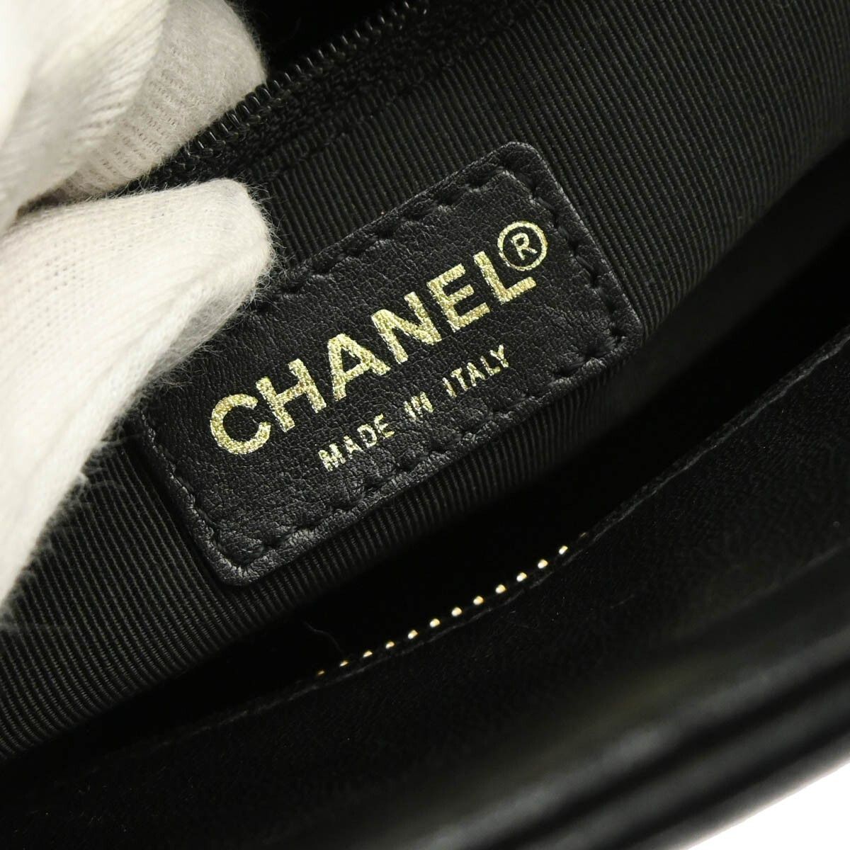 Chanel Chanel Chocolate Bar CC Tote Quilted Leather Size ONE SIZE - 4 Thumbnail