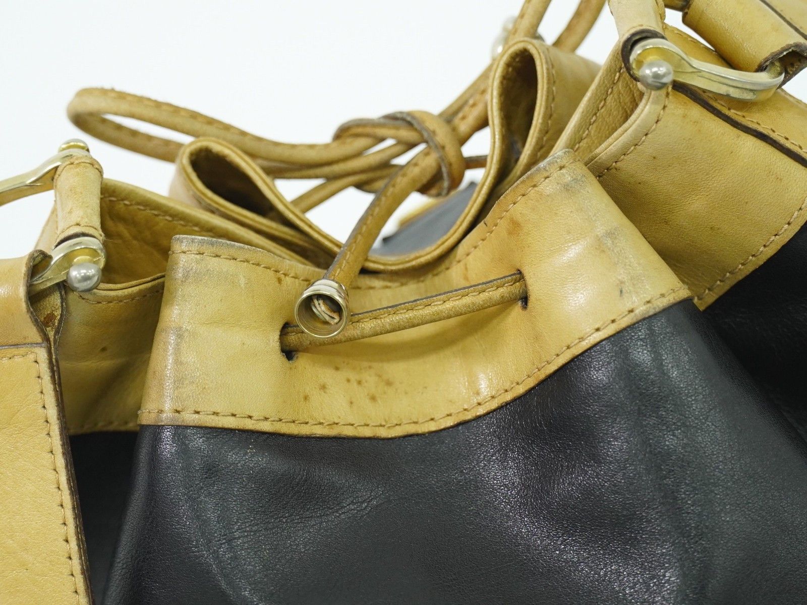 Celine Celine Triomphe Drawstring Bucket Bag Leather Size ONE SIZE - 11 Thumbnail